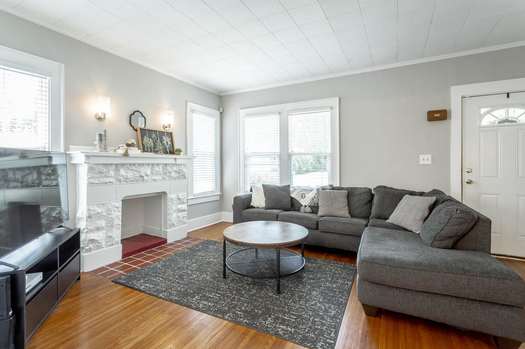 112 S Saint Marks Avenue