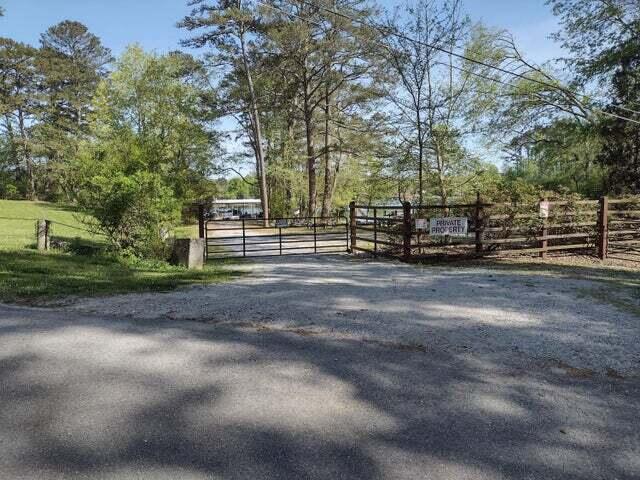 6900 Lakeshore Drive
