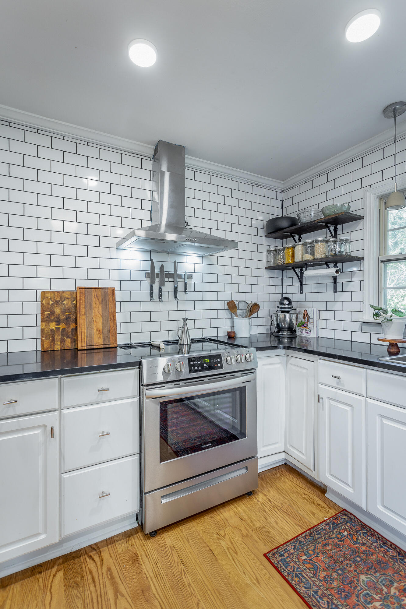 979 Linden Hall Road