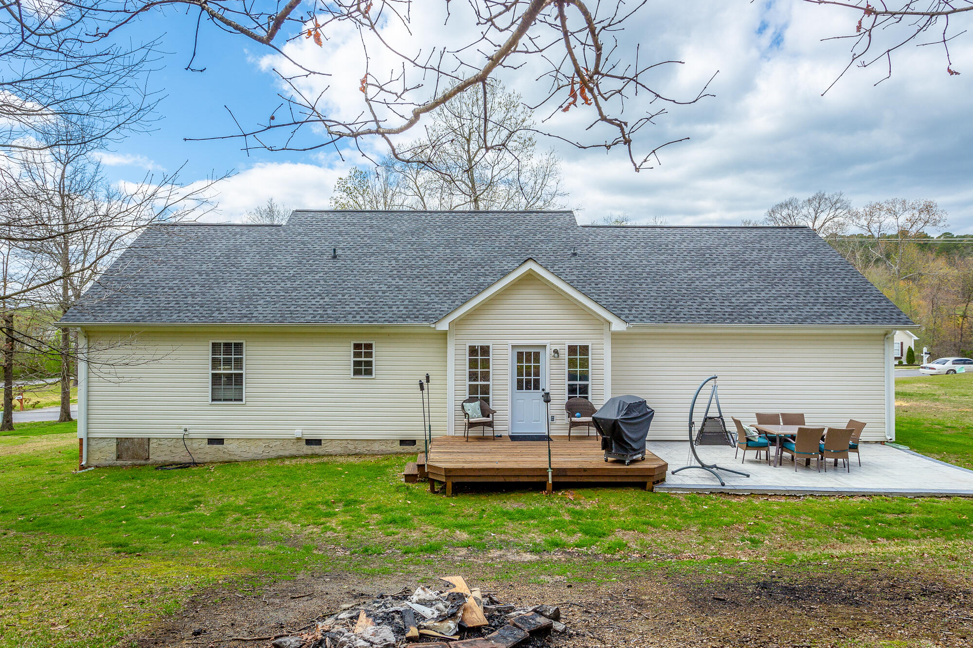 618 Howard Leonard Road