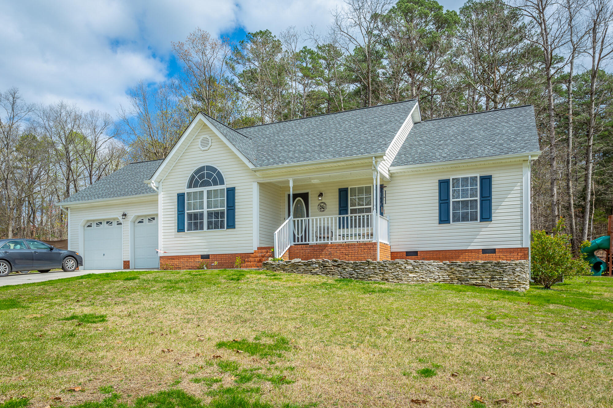 618 Howard Leonard Road