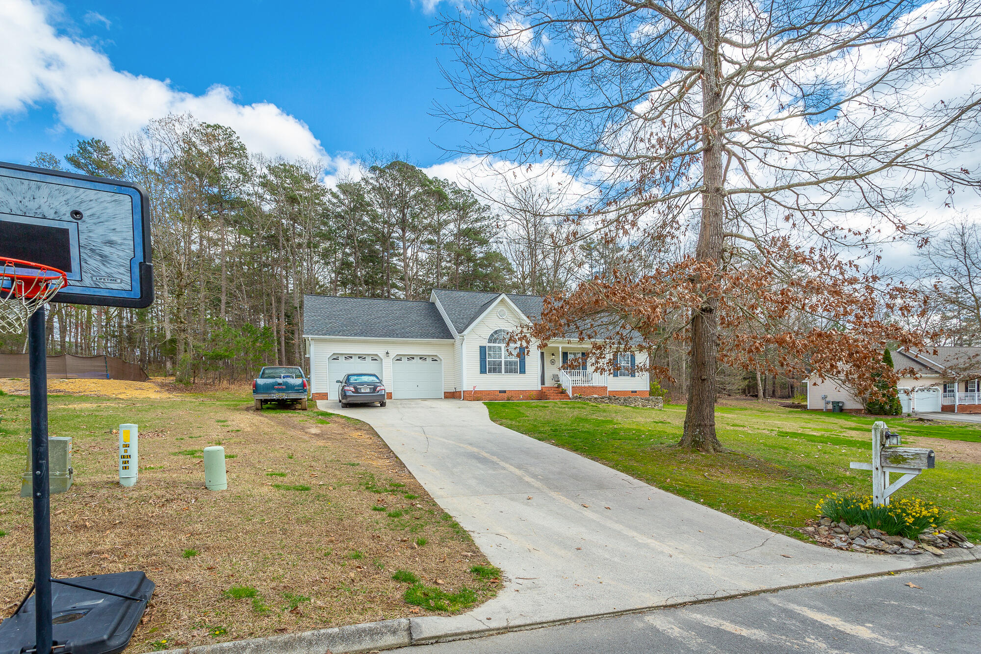 618 Howard Leonard Road