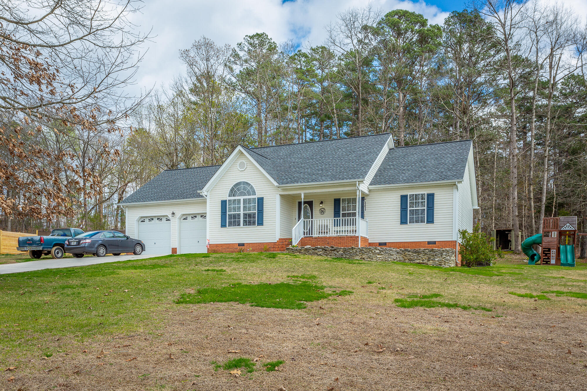 618 Howard Leonard Road