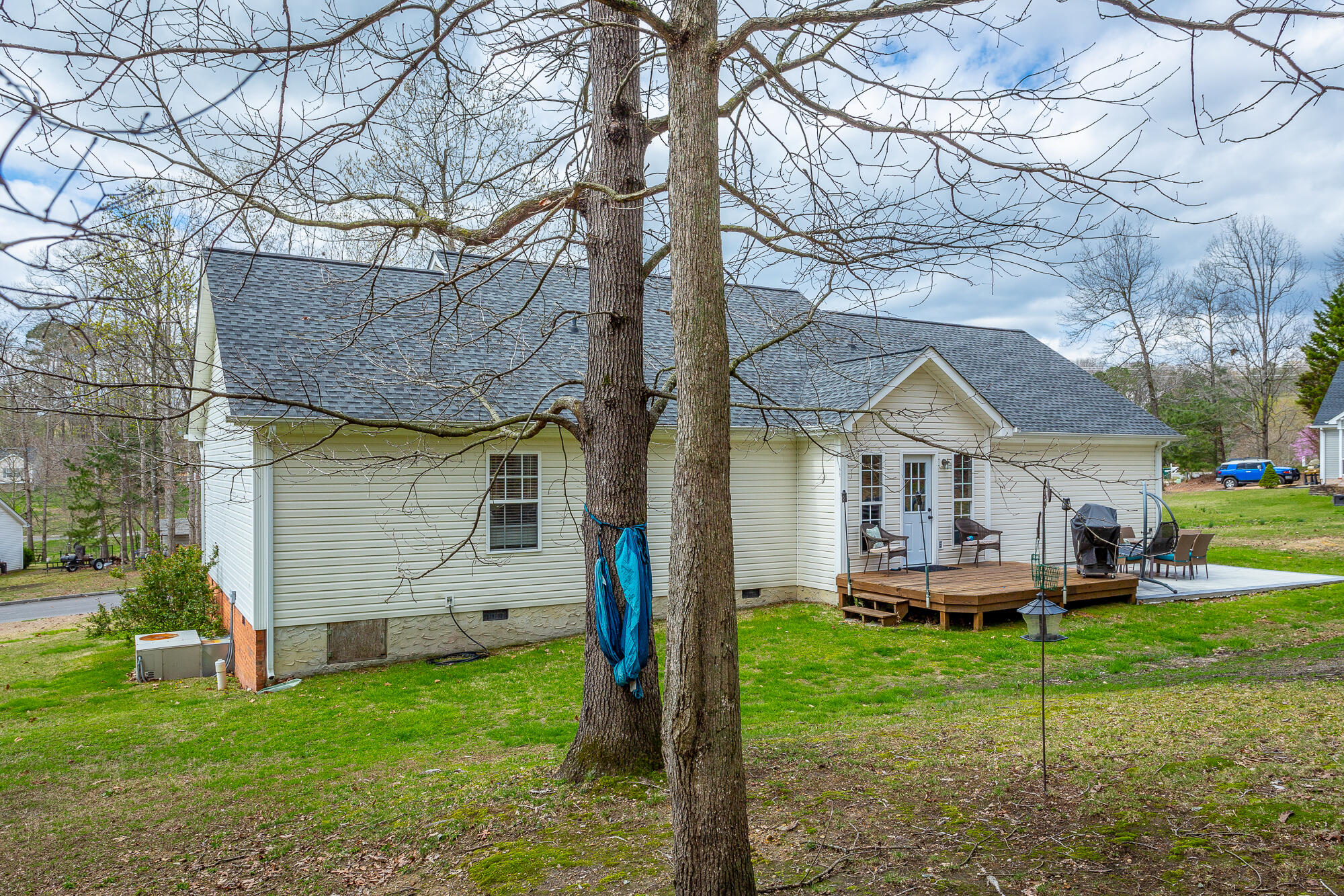 618 Howard Leonard Road