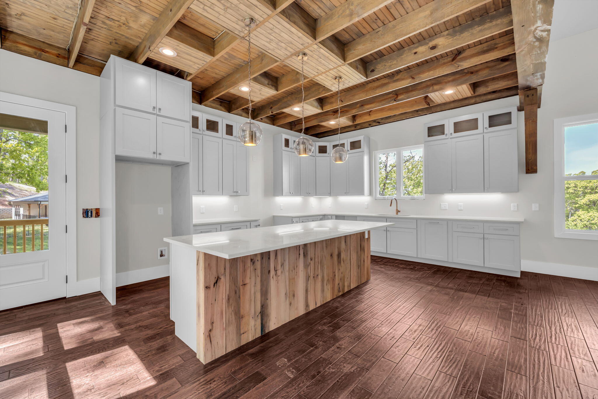 9986 Caseview Drive