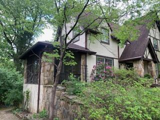 219 S Palisades Drive