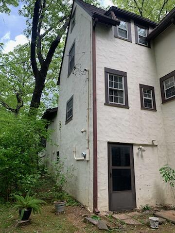 219 S Palisades Drive