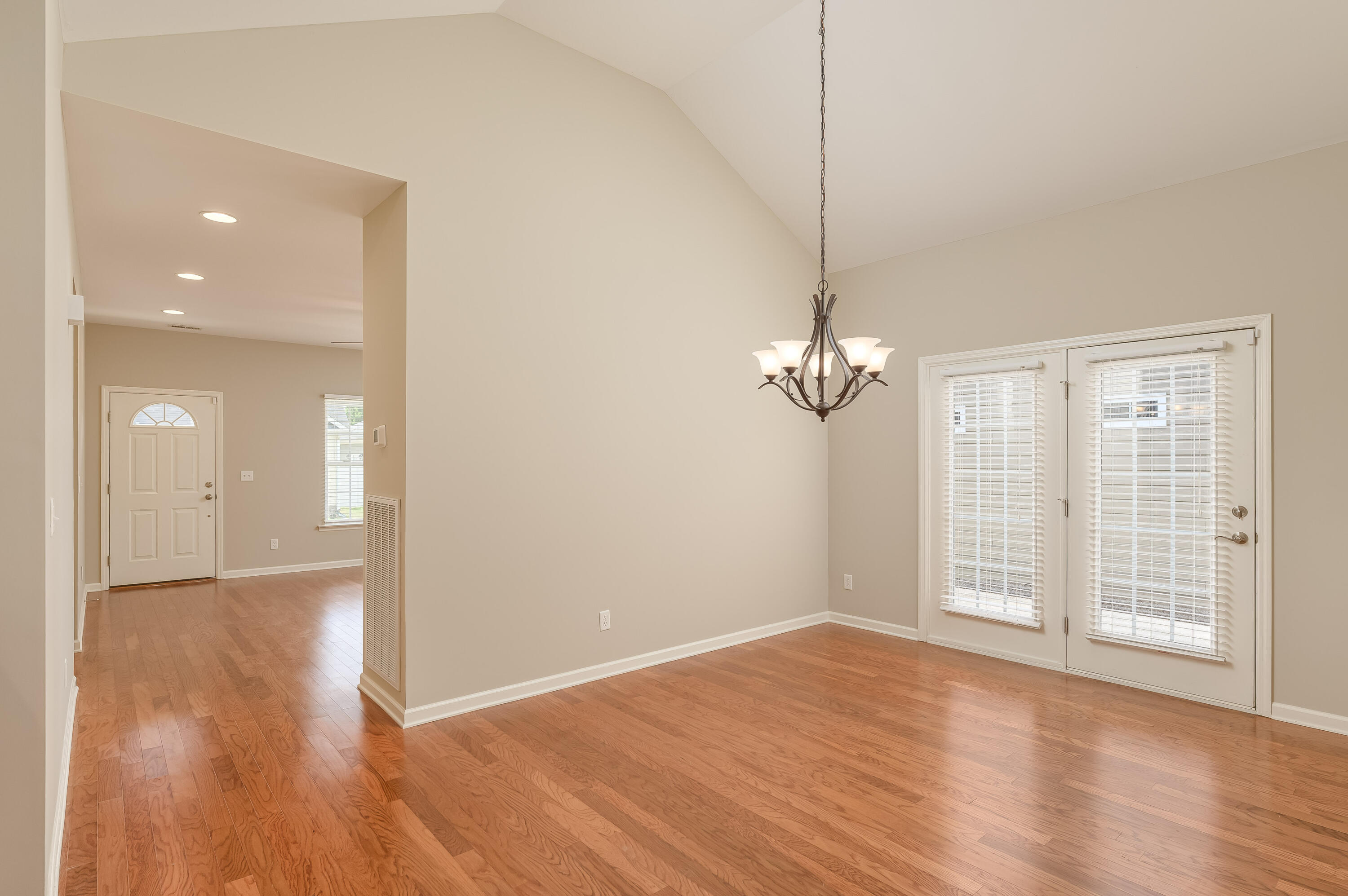 319 Callaway Court