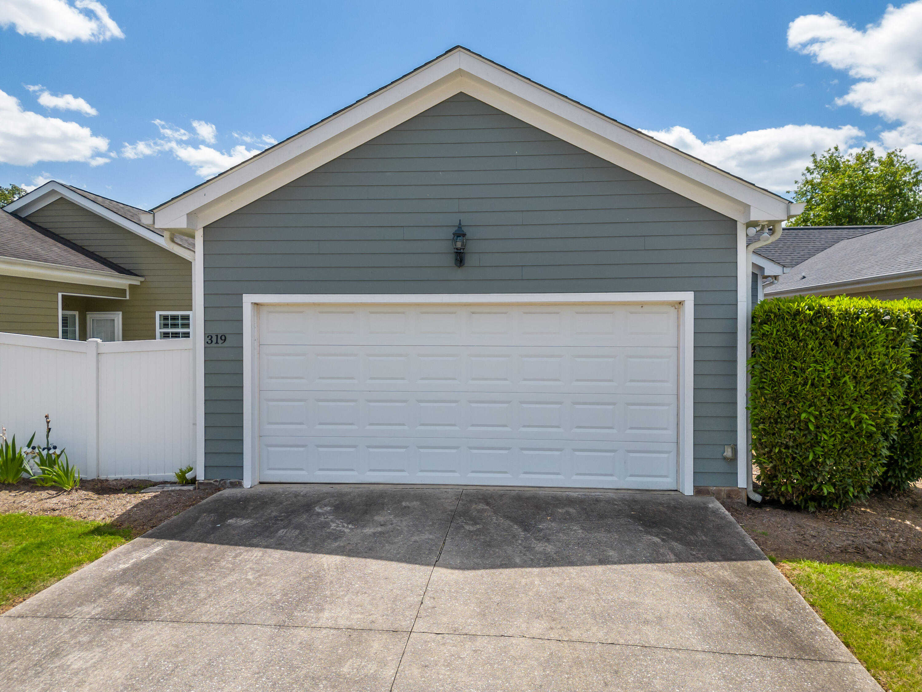319 Callaway Court