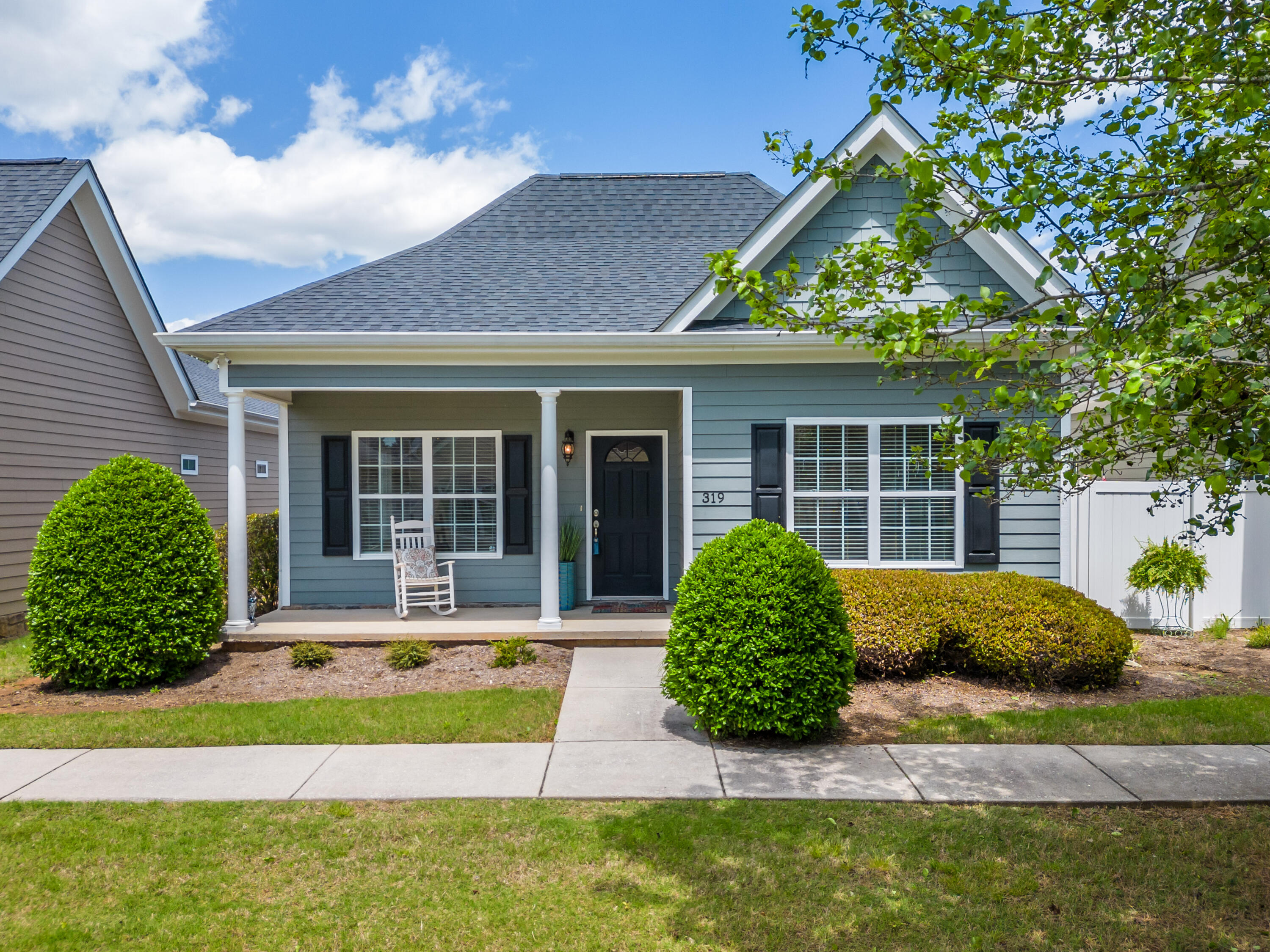 319 Callaway Court