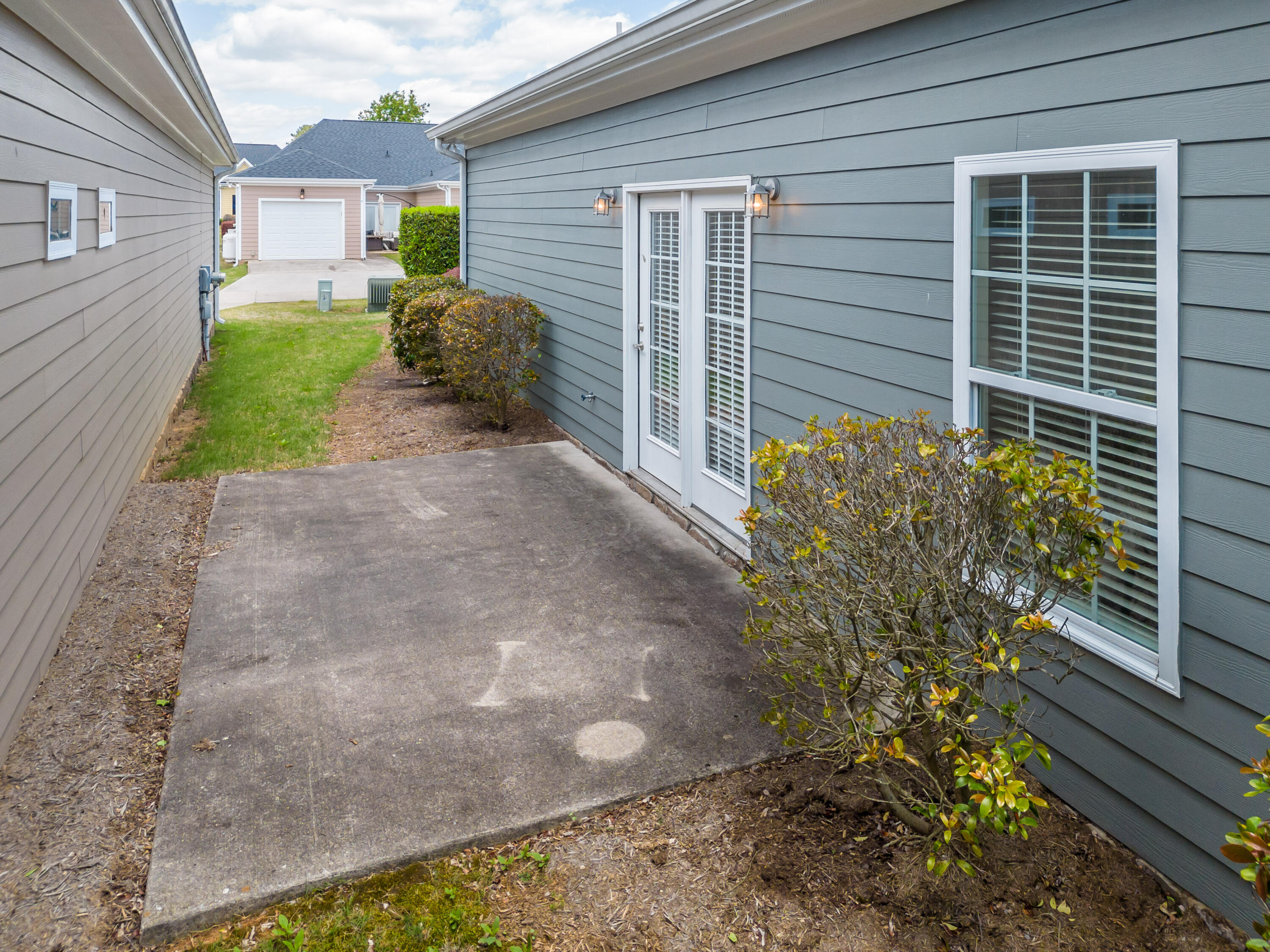 319 Callaway Court