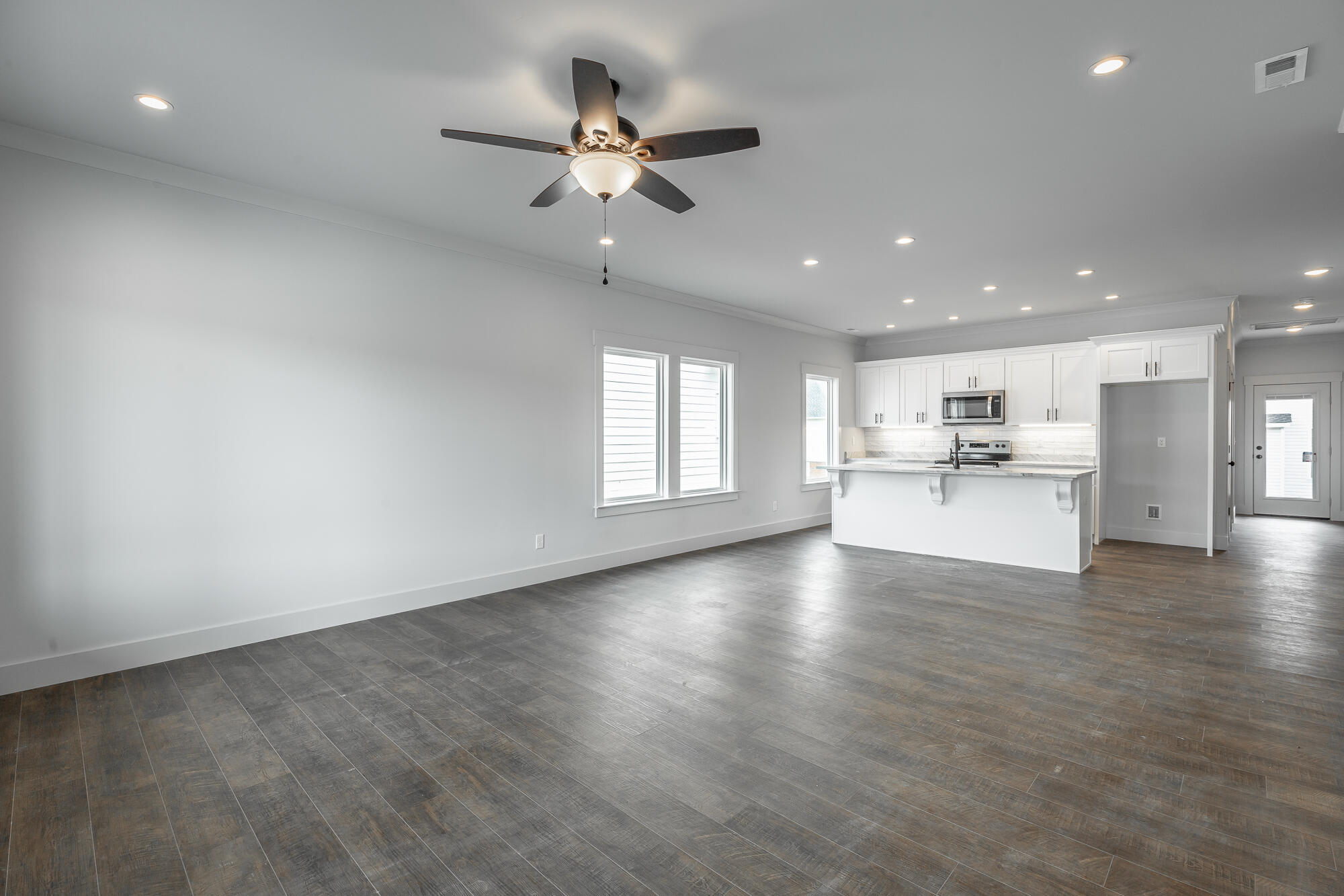 387 Willow Grove Court, 29