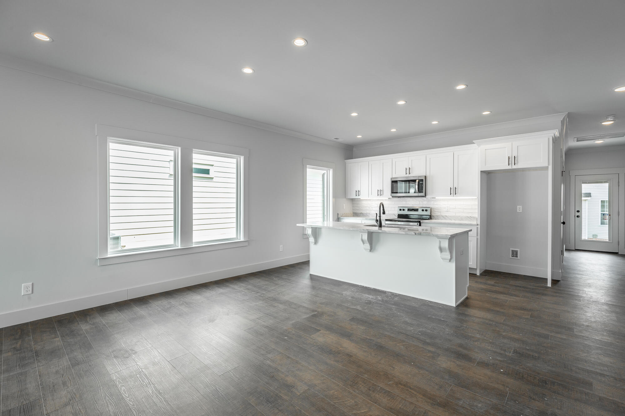 387 Willow Grove Court, 29