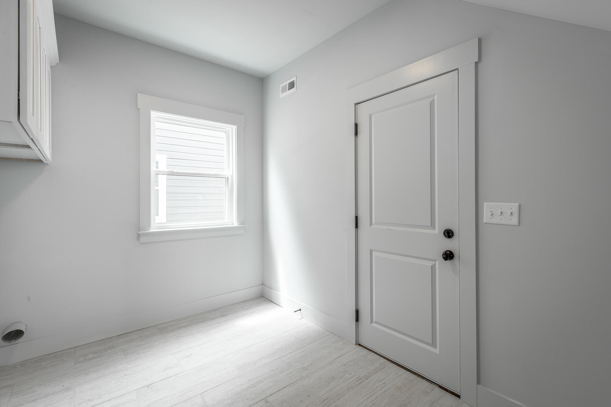 387 Willow Grove Court, 29