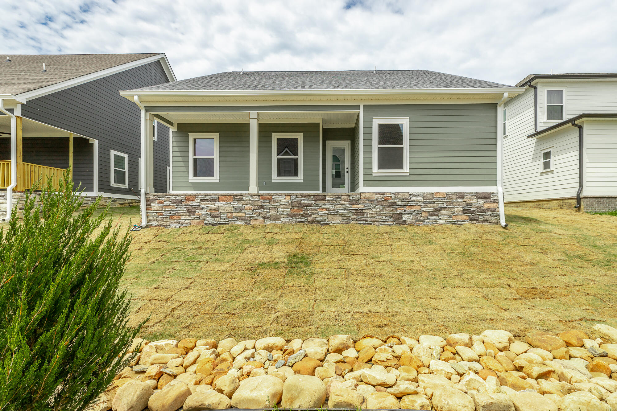 387 Willow Grove Court, 29