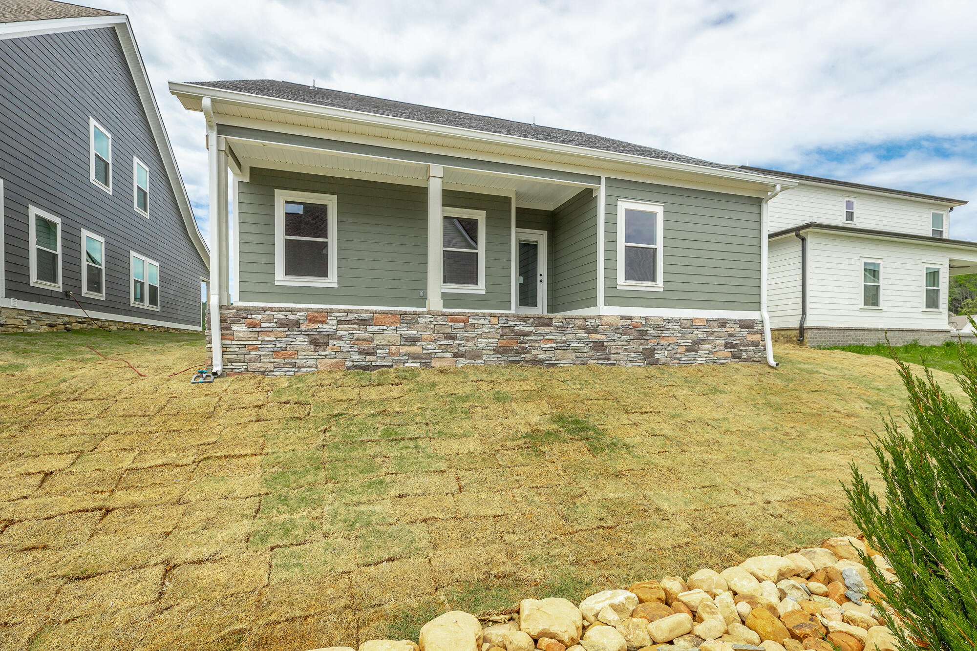 387 Willow Grove Court, 29