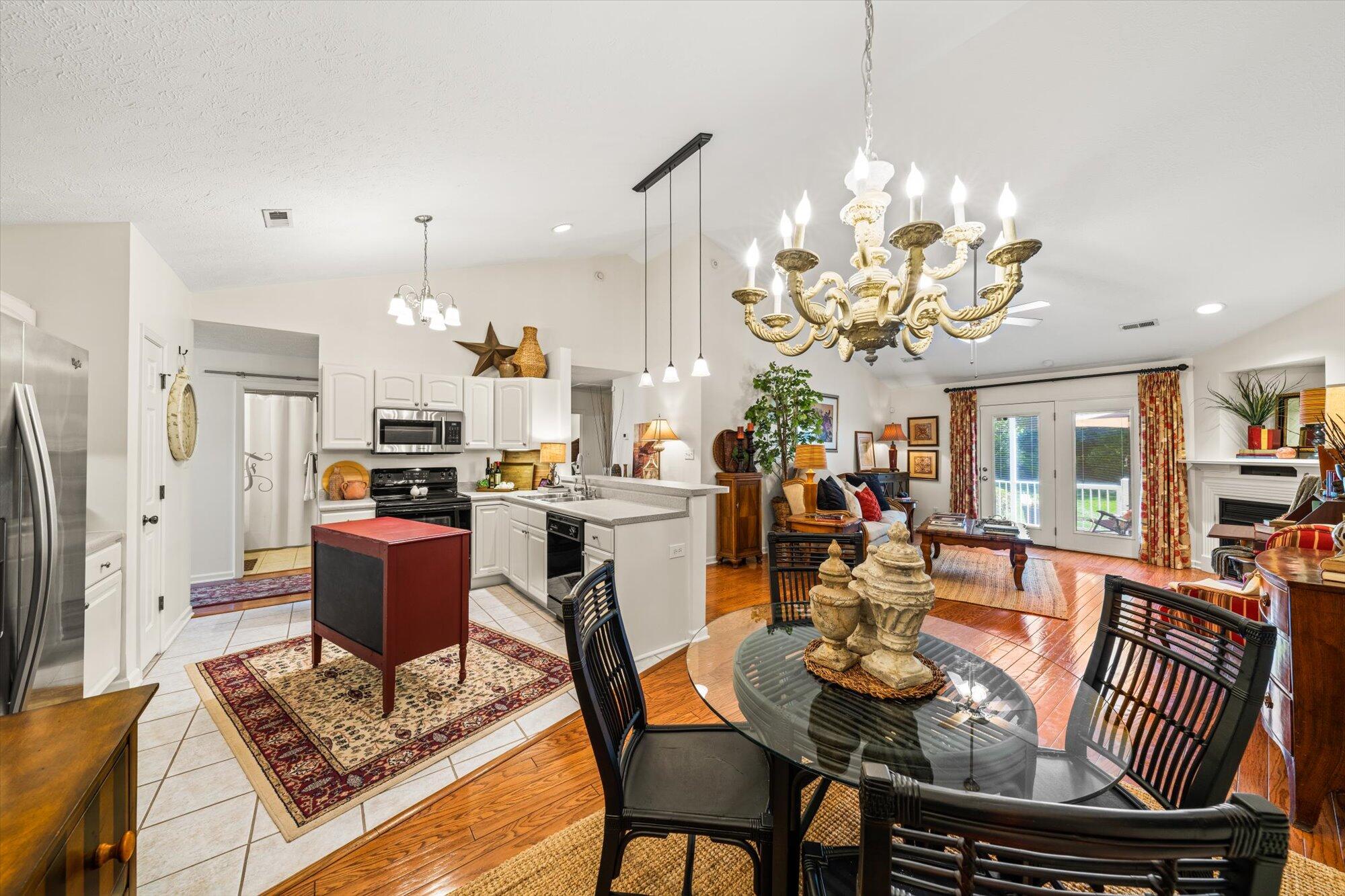 412 Winthrope Way