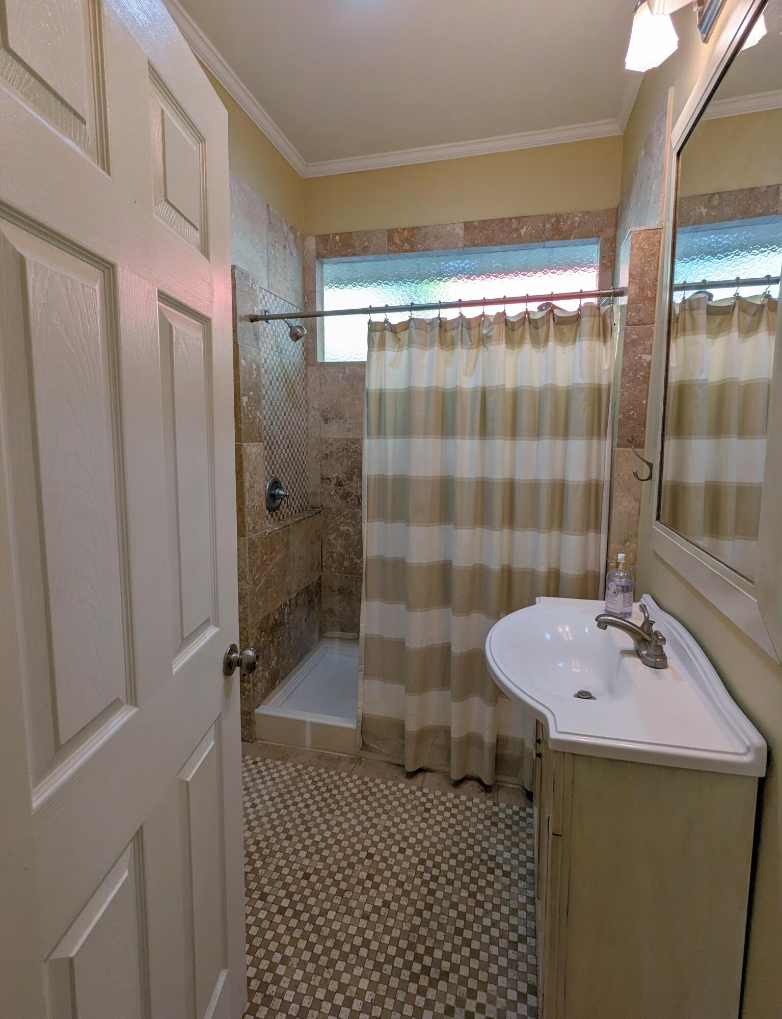 1706 W 42nd Street