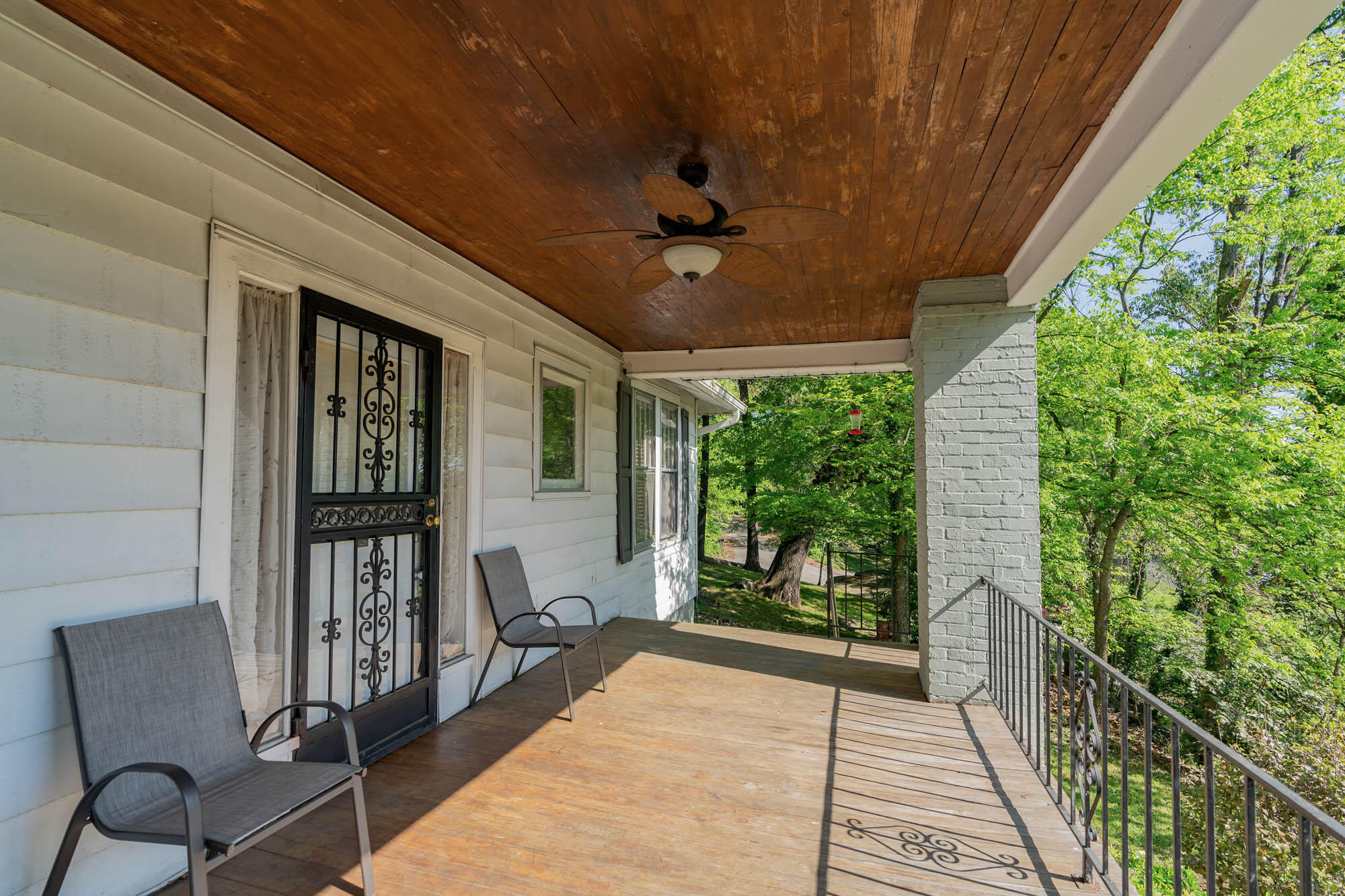 1706 W 42nd Street