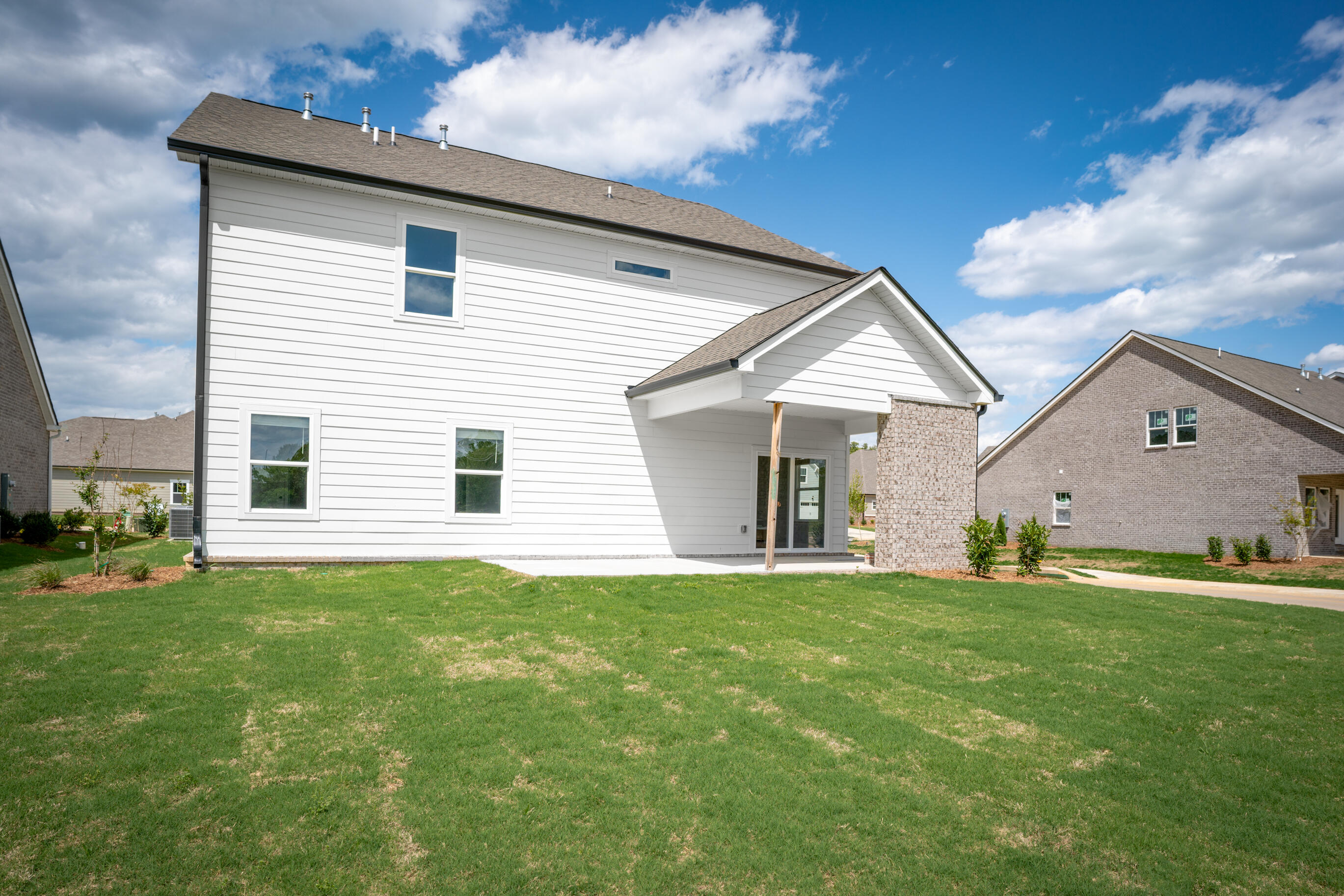 8724 Knolling Loop, 48