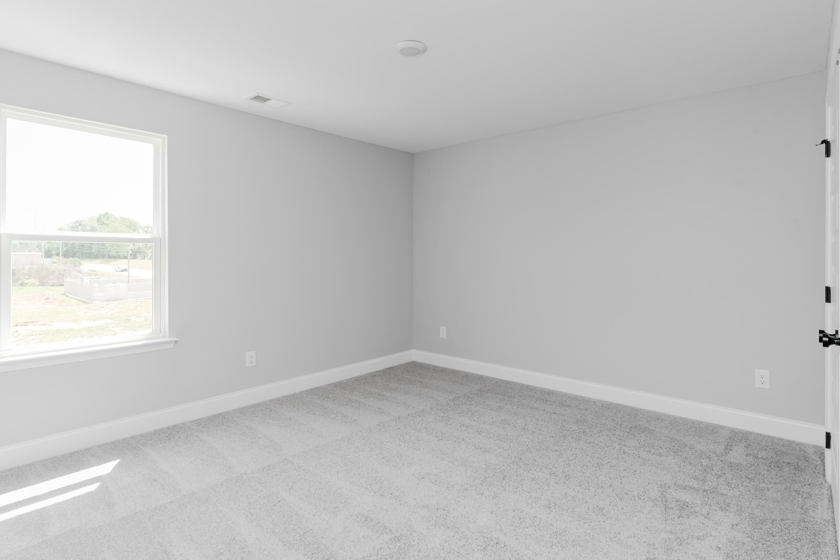 8724 Knolling Loop, 48