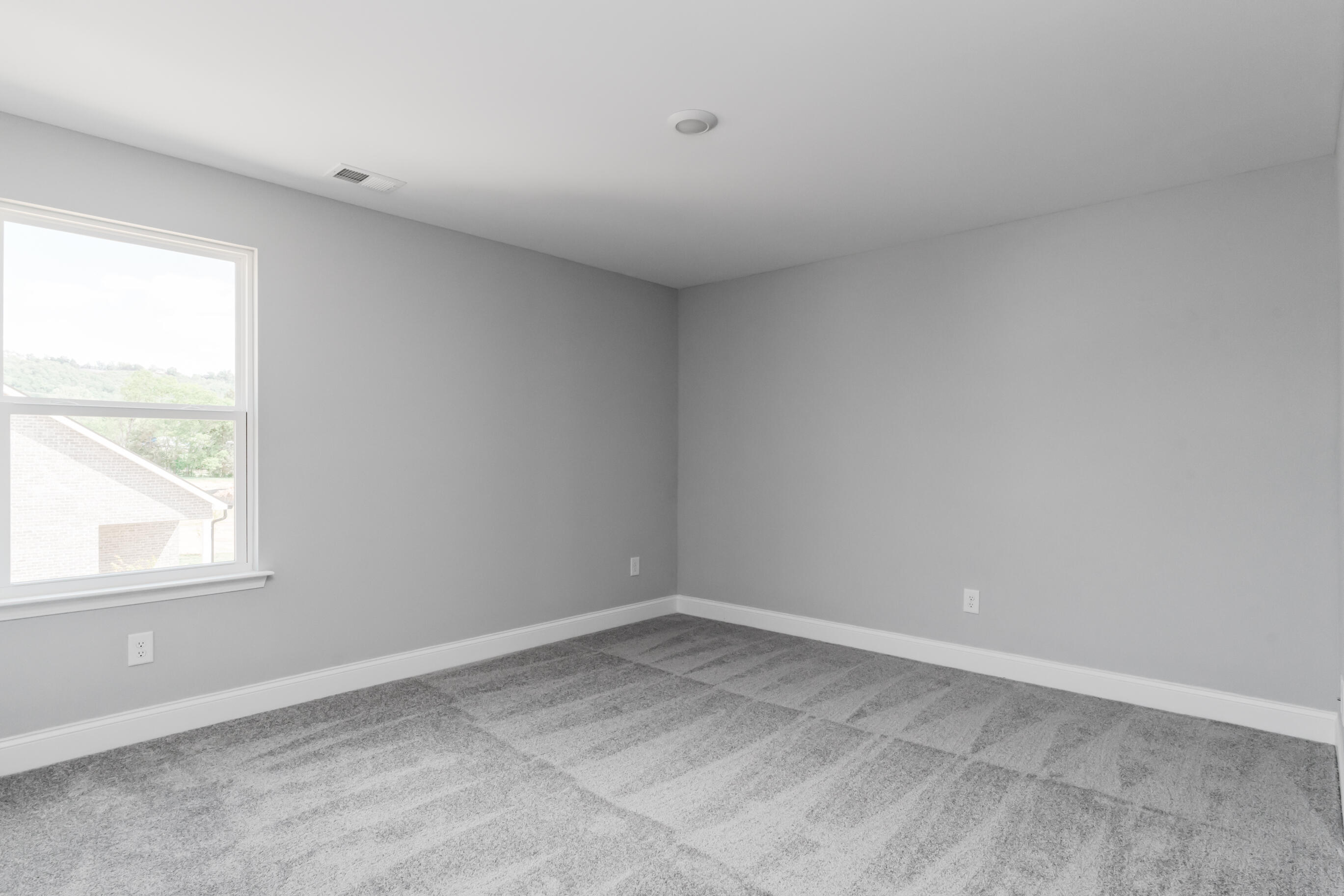 8724 Knolling Loop, 48