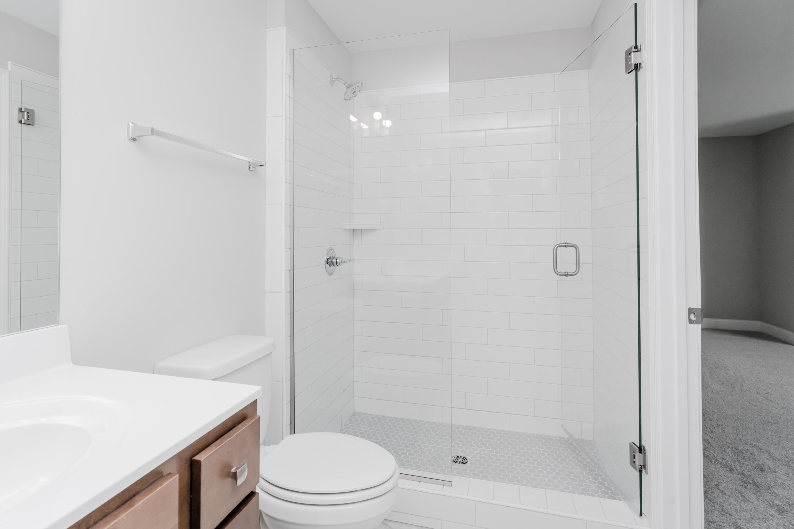 8745 Knolling Loop, 50