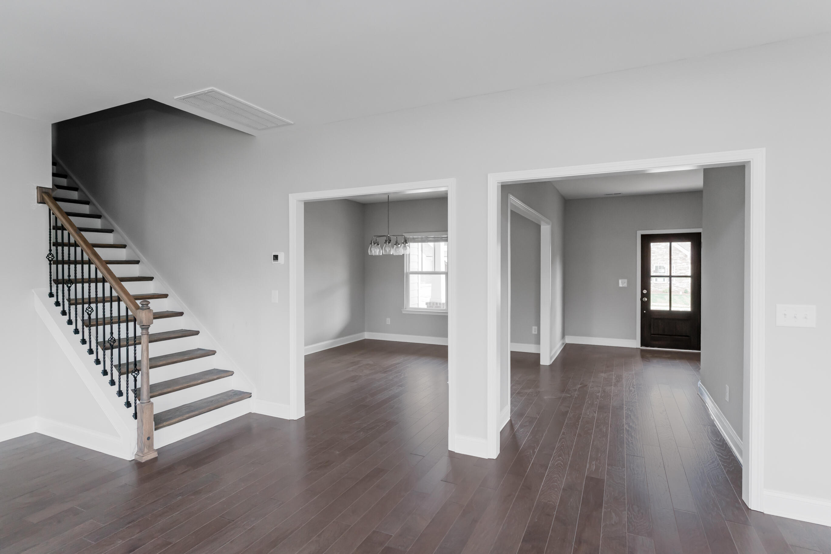 8745 Knolling Loop, 50