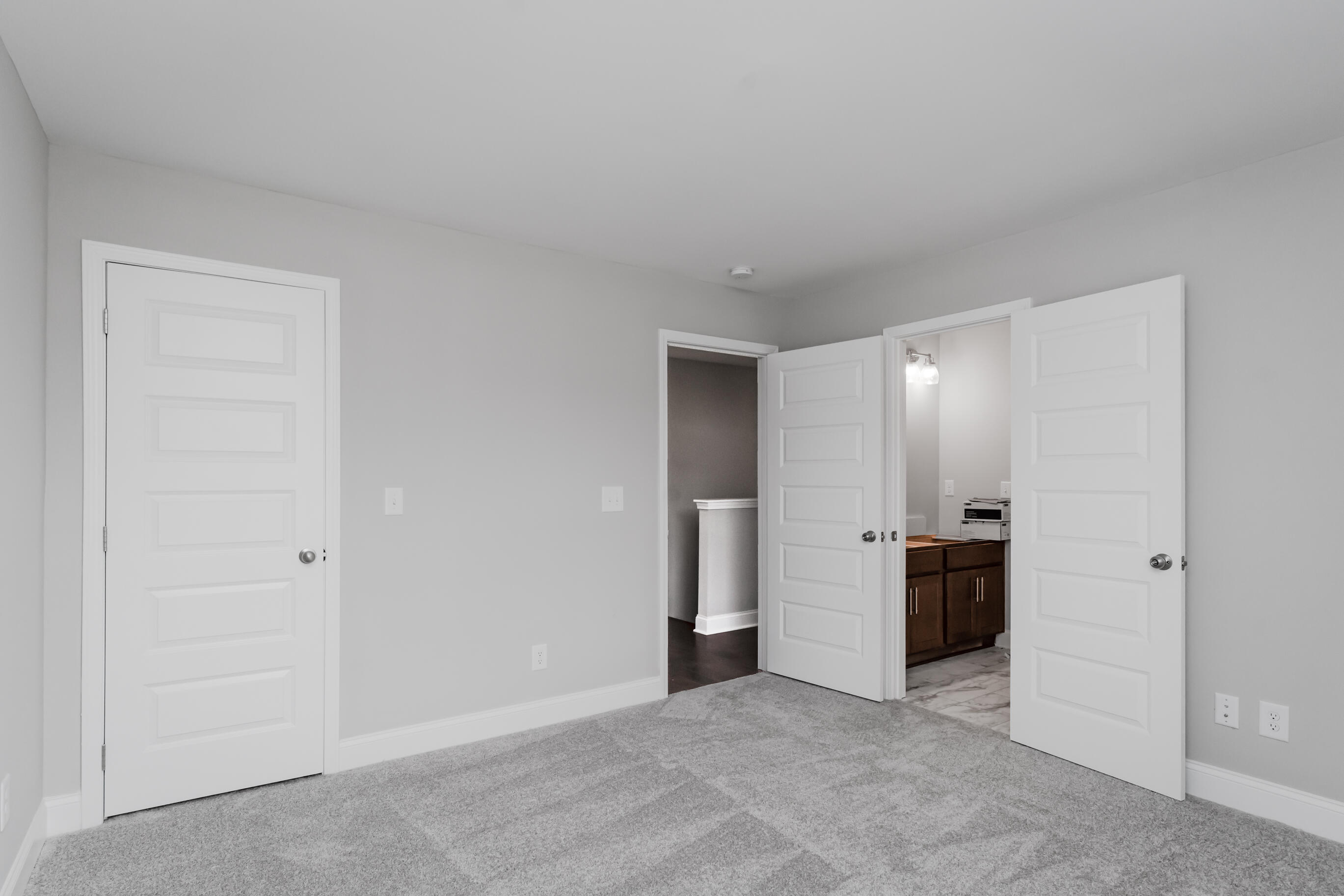 8745 Knolling Loop, 50