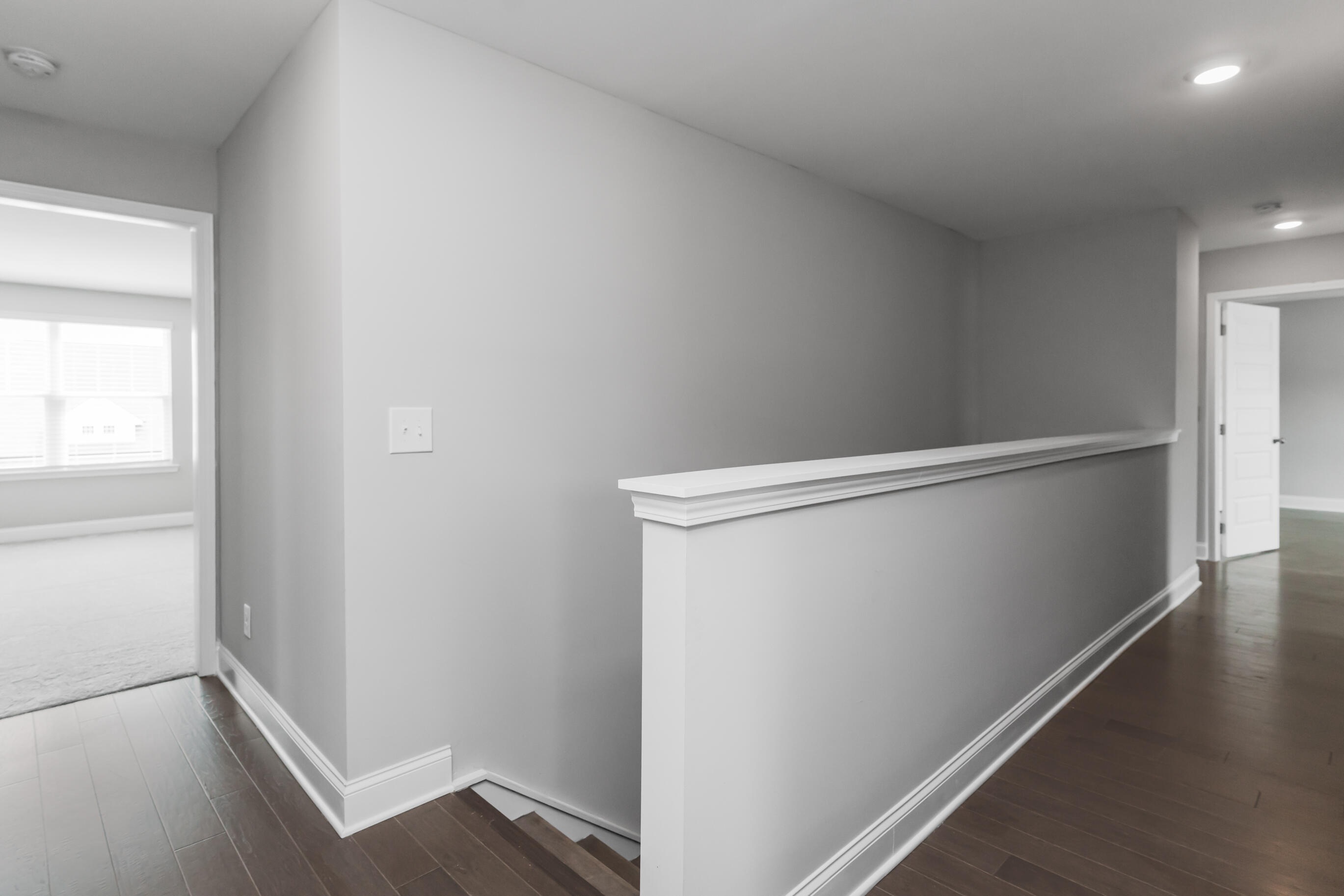8745 Knolling Loop, 50