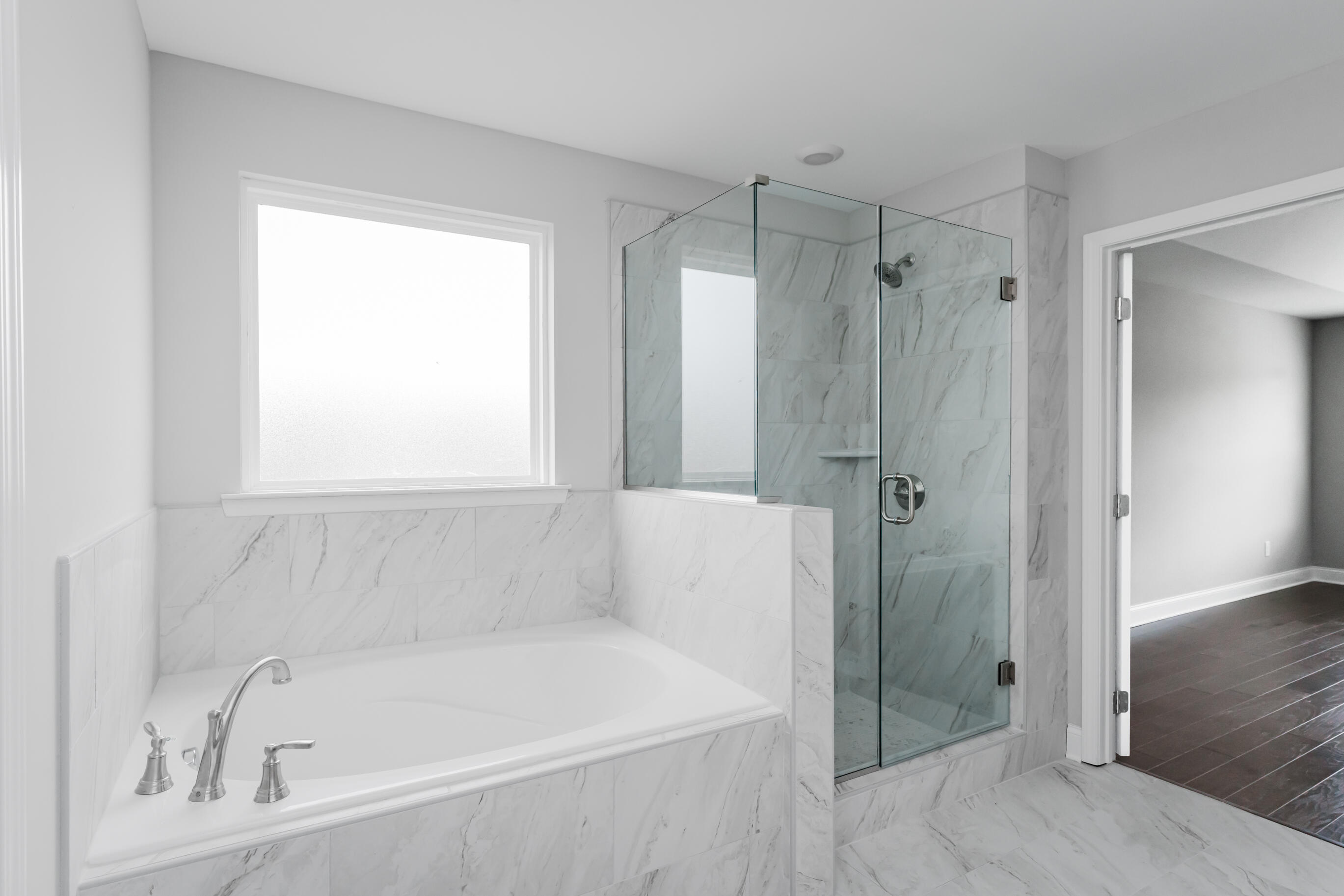 8745 Knolling Loop, 50
