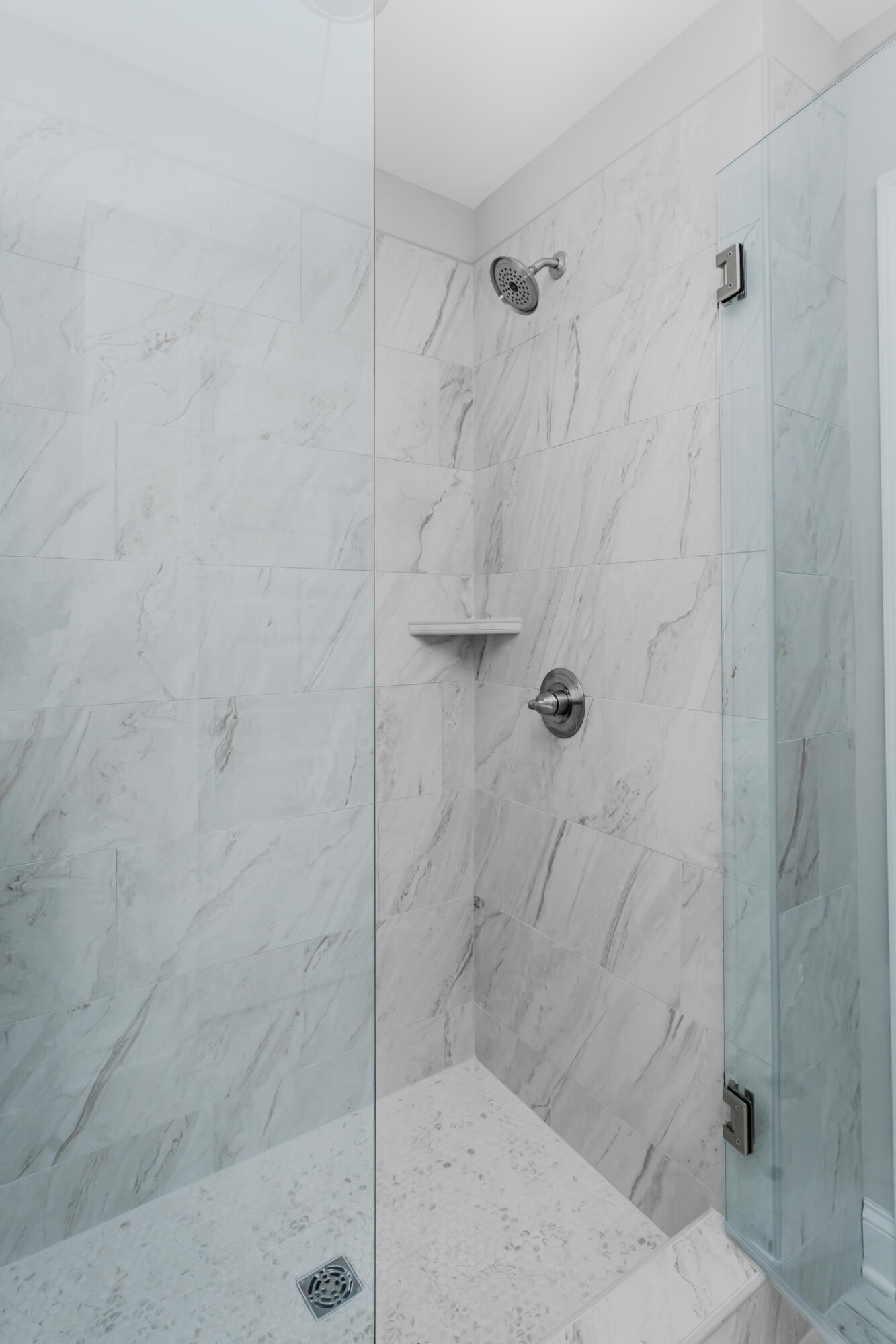 8745 Knolling Loop, 50