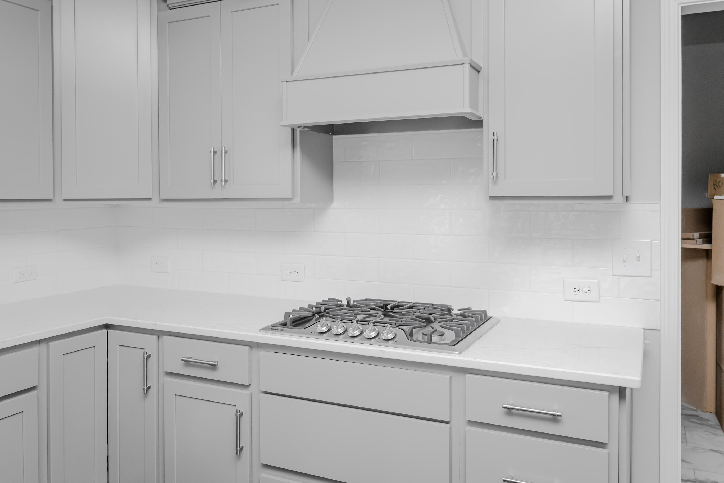 8745 Knolling Loop, 50