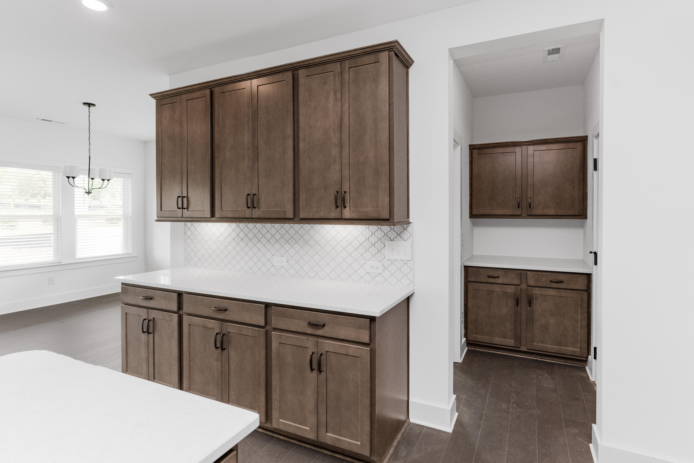 8761 Knolling Loop, 51