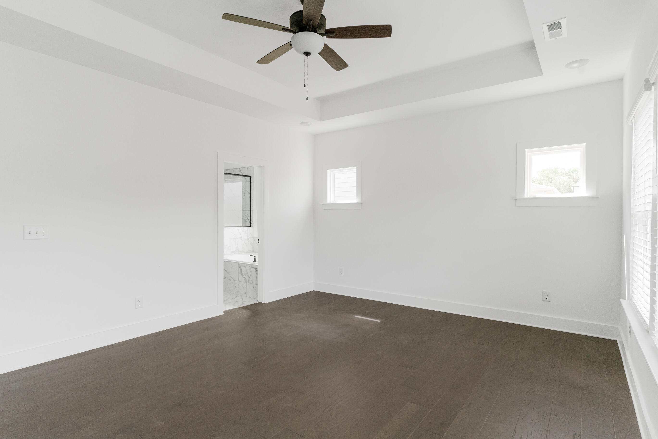 8761 Knolling Loop, 51