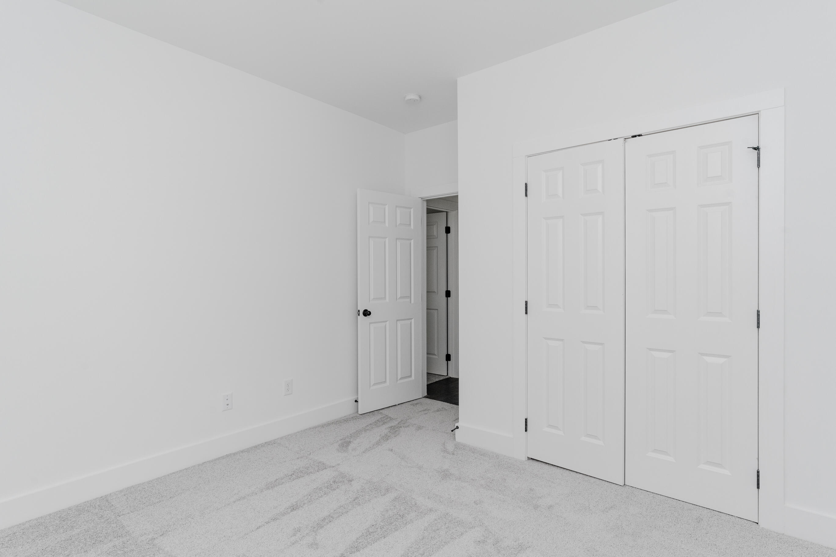8761 Knolling Loop, 51