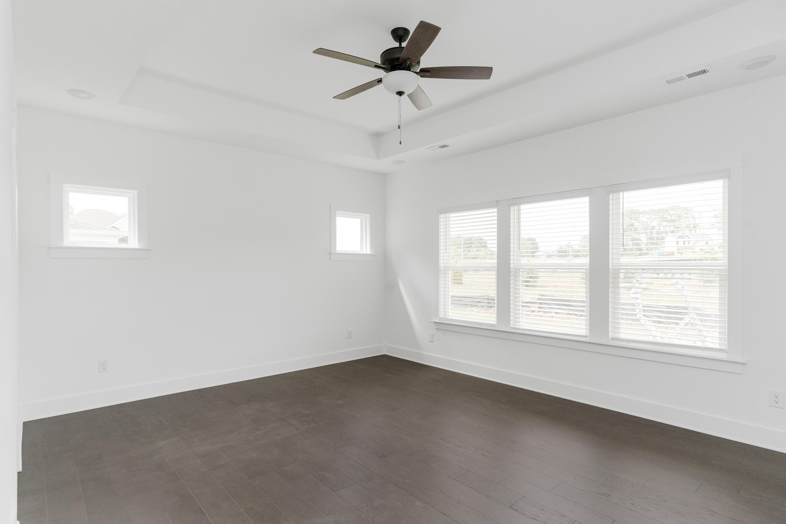 8761 Knolling Loop, 51
