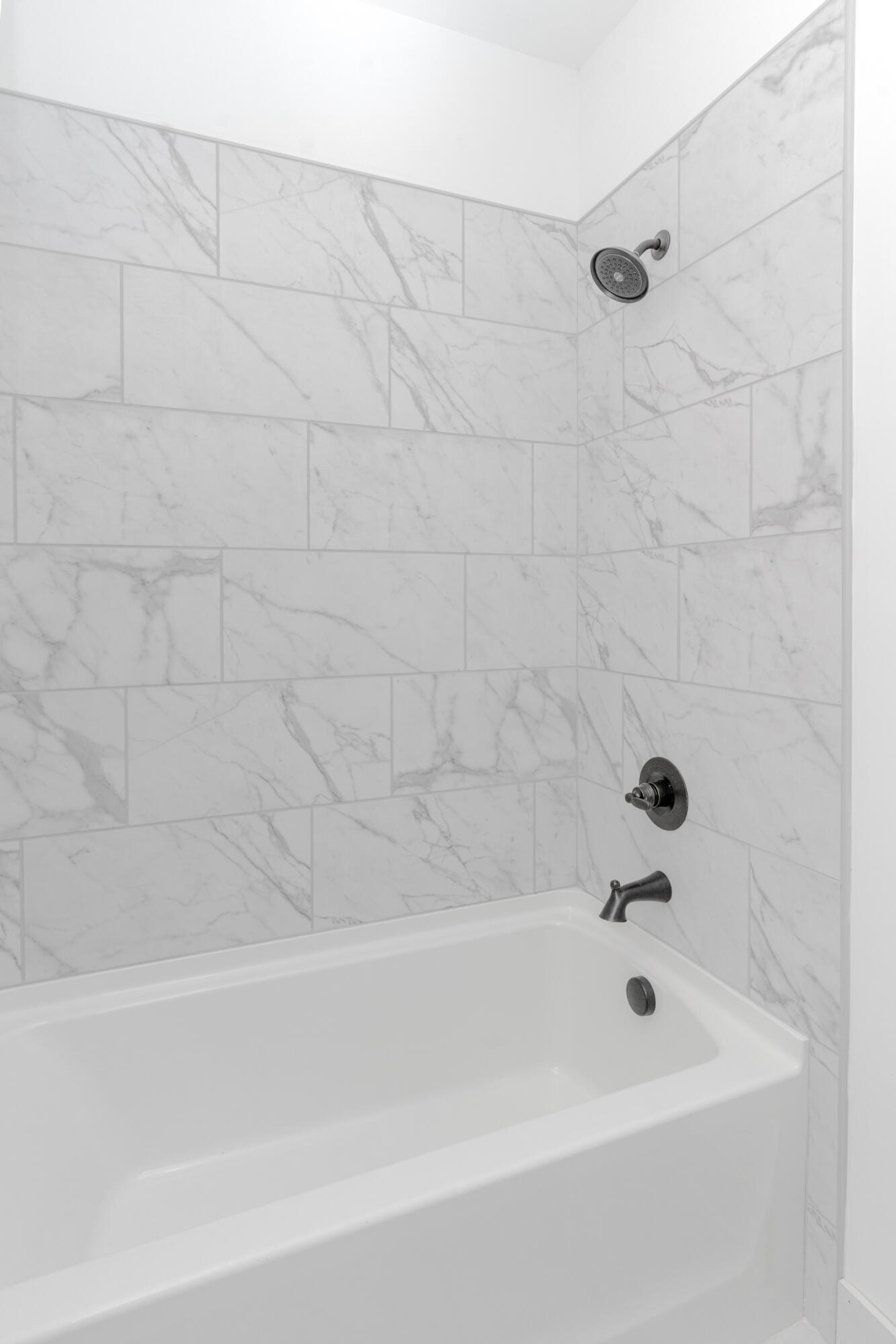 8761 Knolling Loop, 51