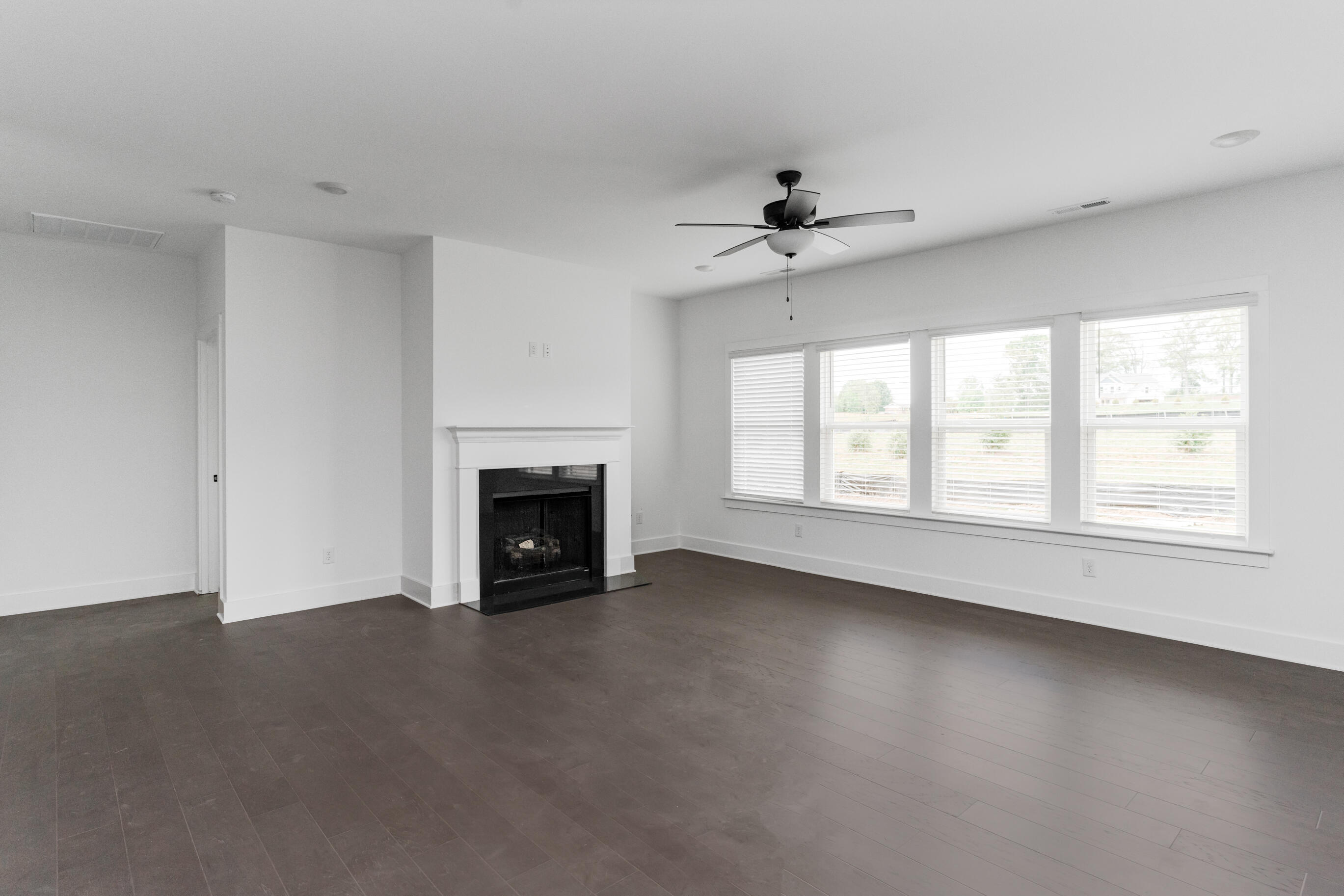8761 Knolling Loop, 51