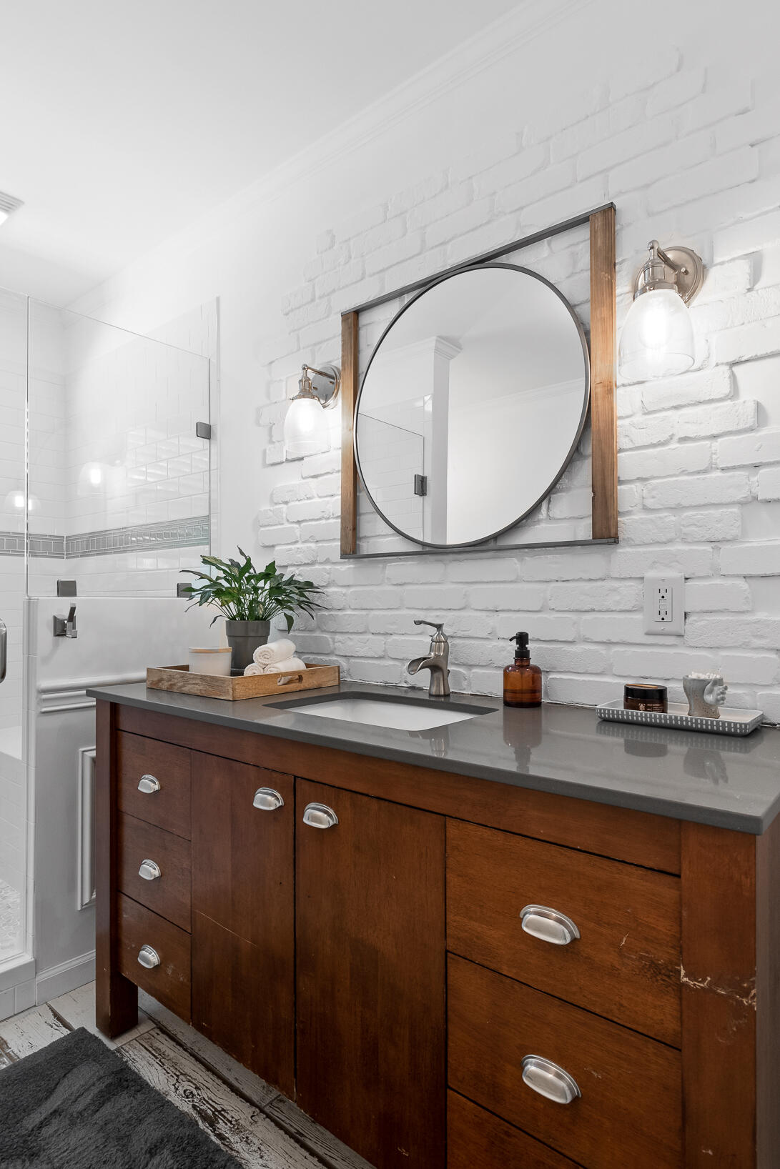 3208 Ozark Circle