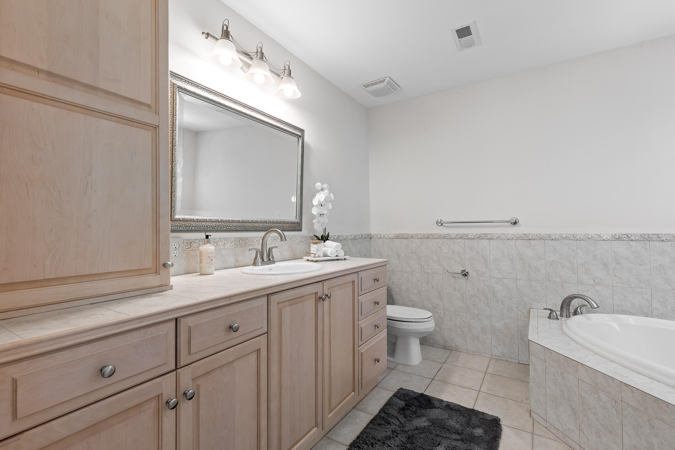 3208 Ozark Circle