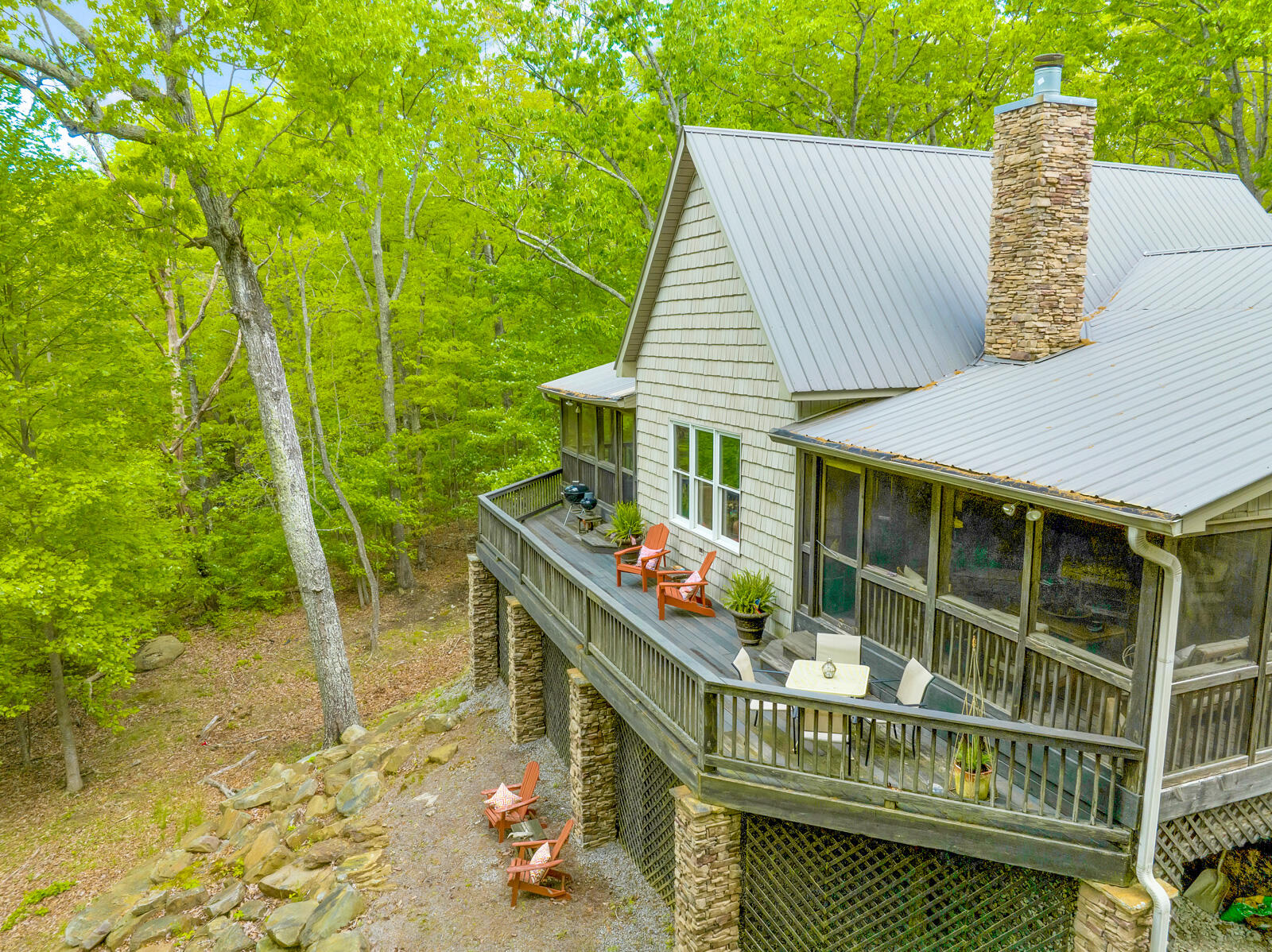 48 Everett Road