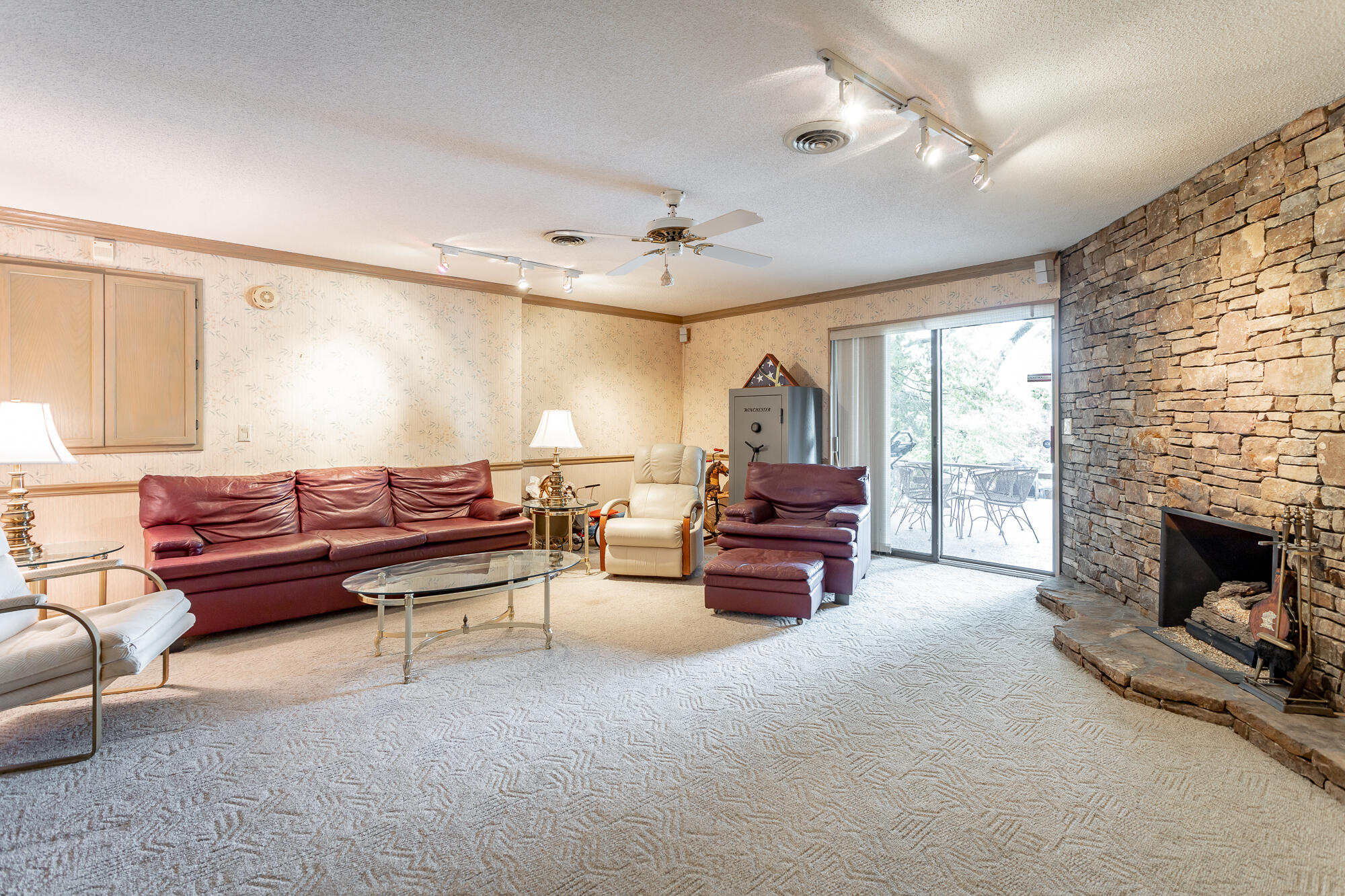 1121 Clift Cave Drive