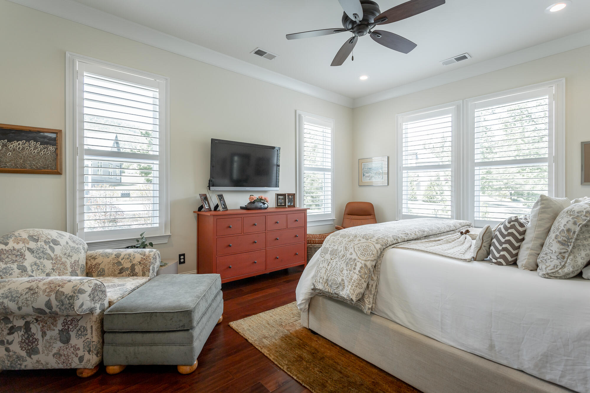 837 Waterthrush Lane