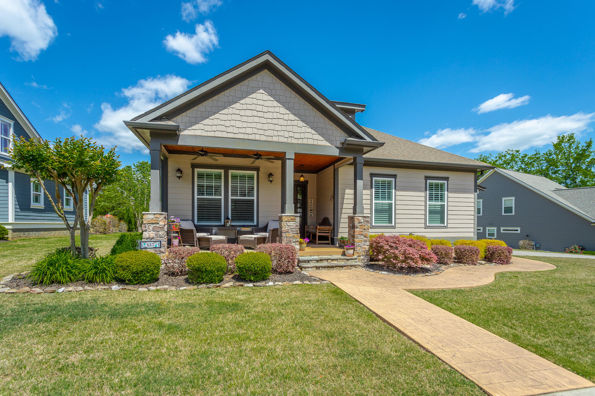 837 Waterthrush Lane