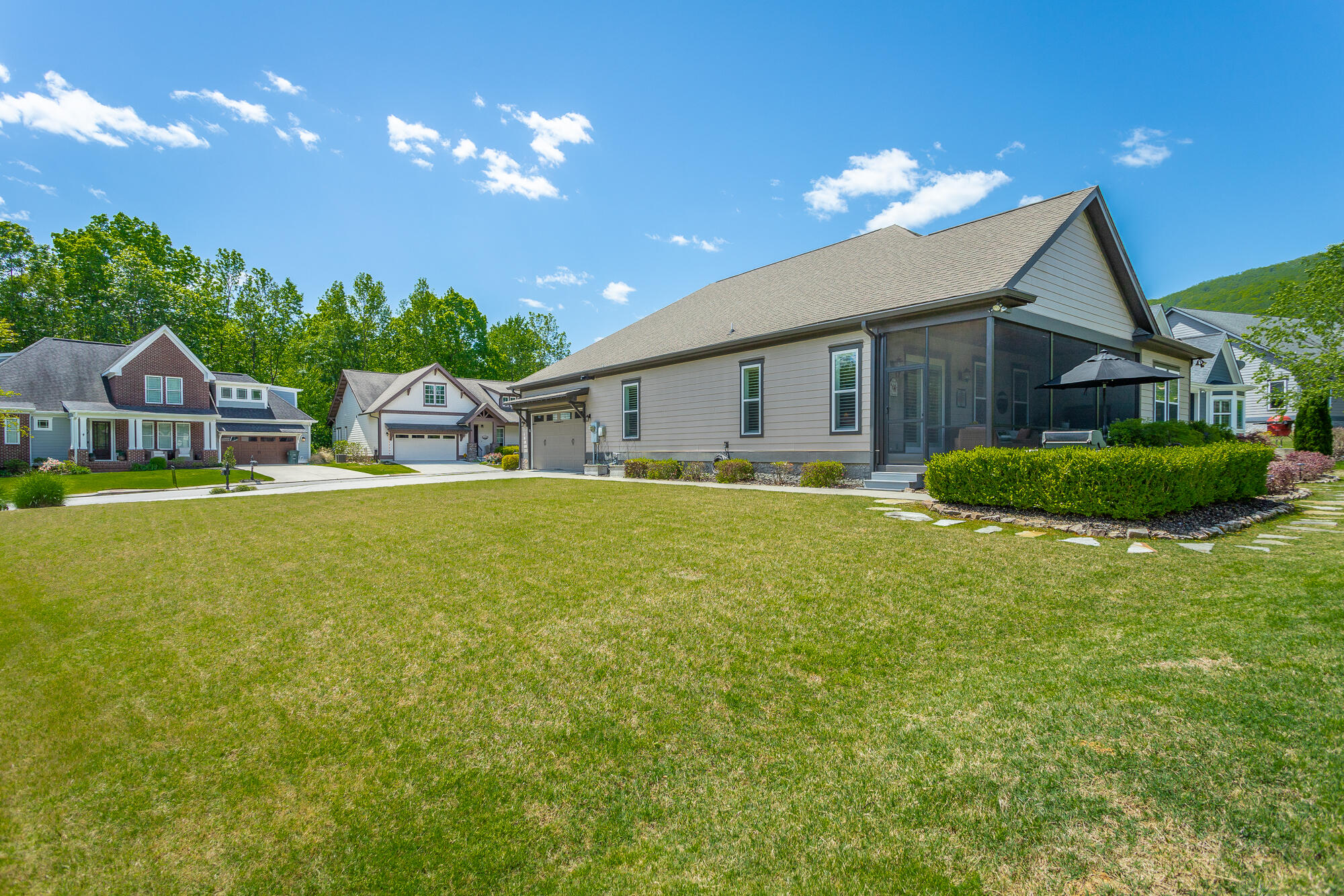 837 Waterthrush Lane