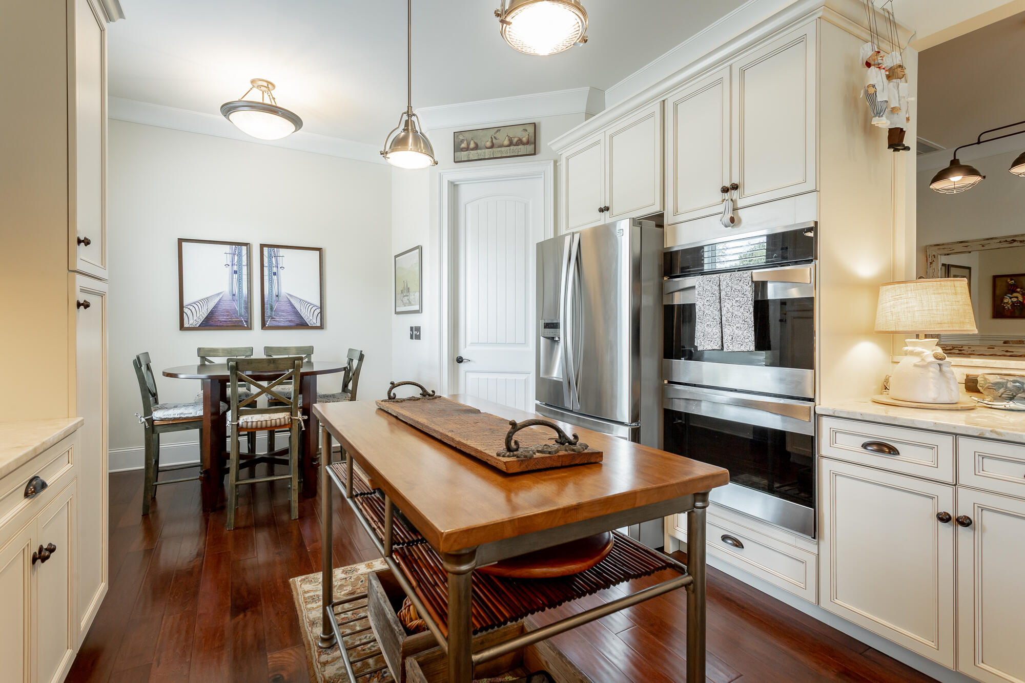 837 Waterthrush Lane