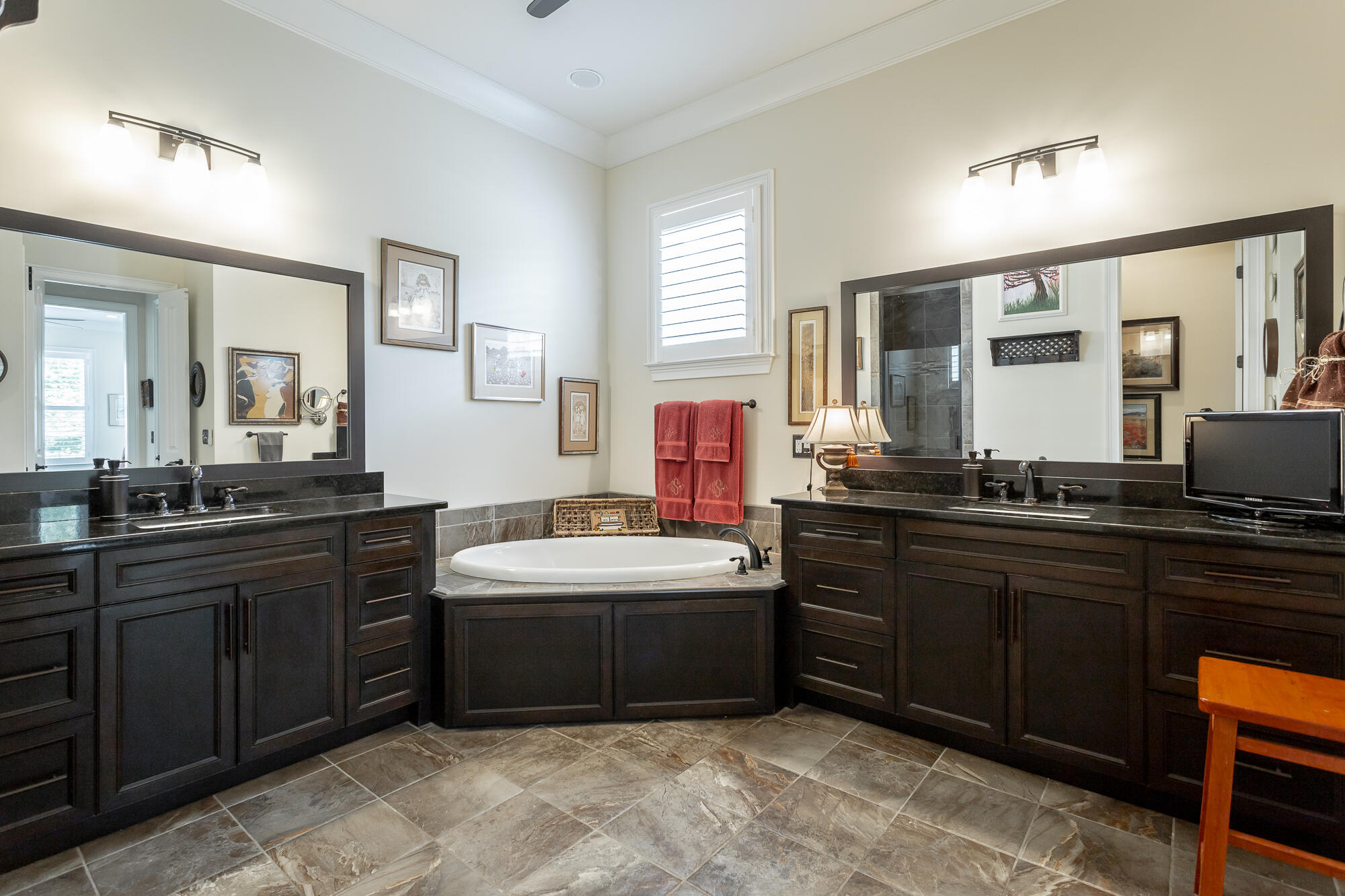 837 Waterthrush Lane