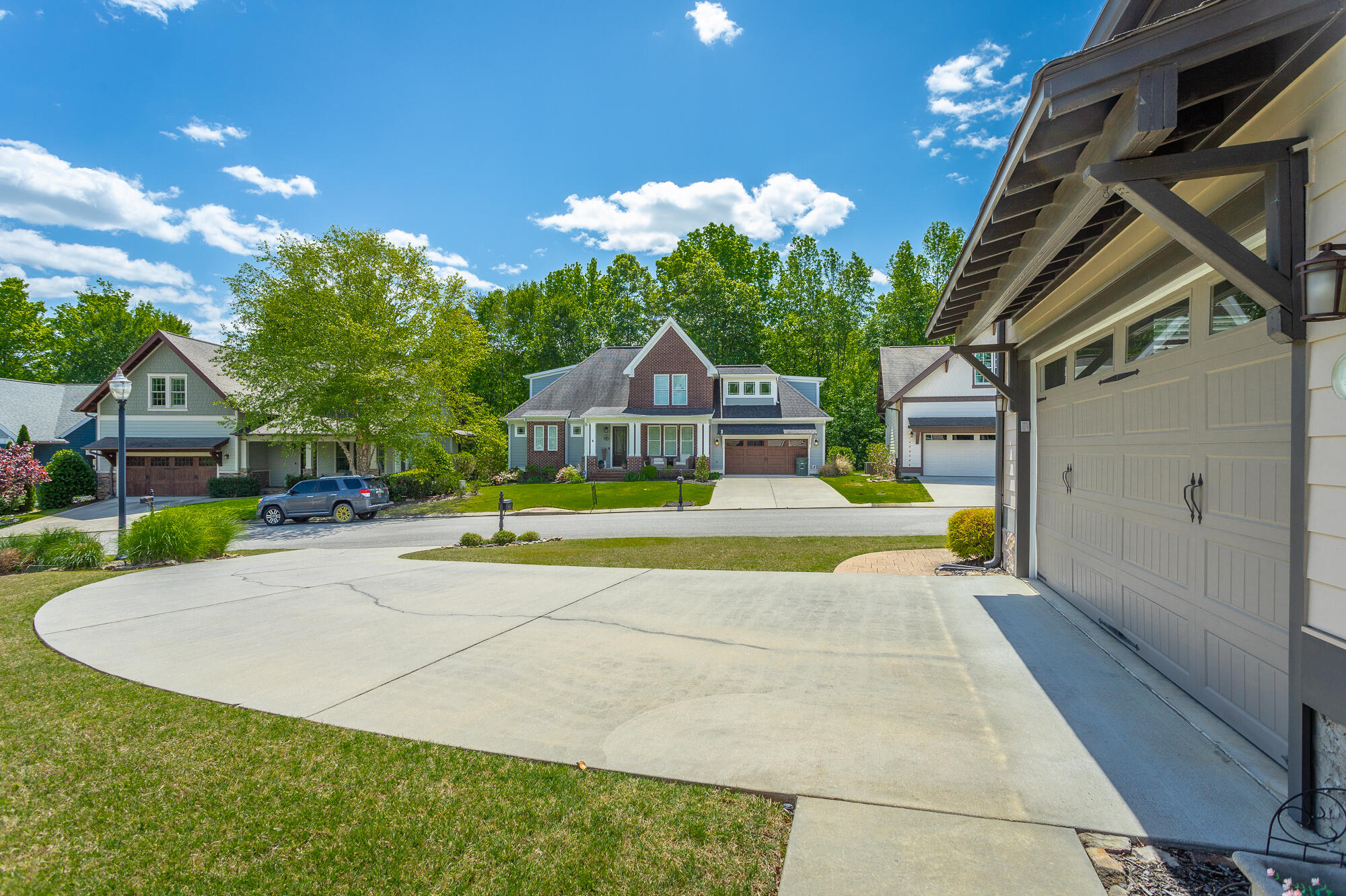 837 Waterthrush Lane