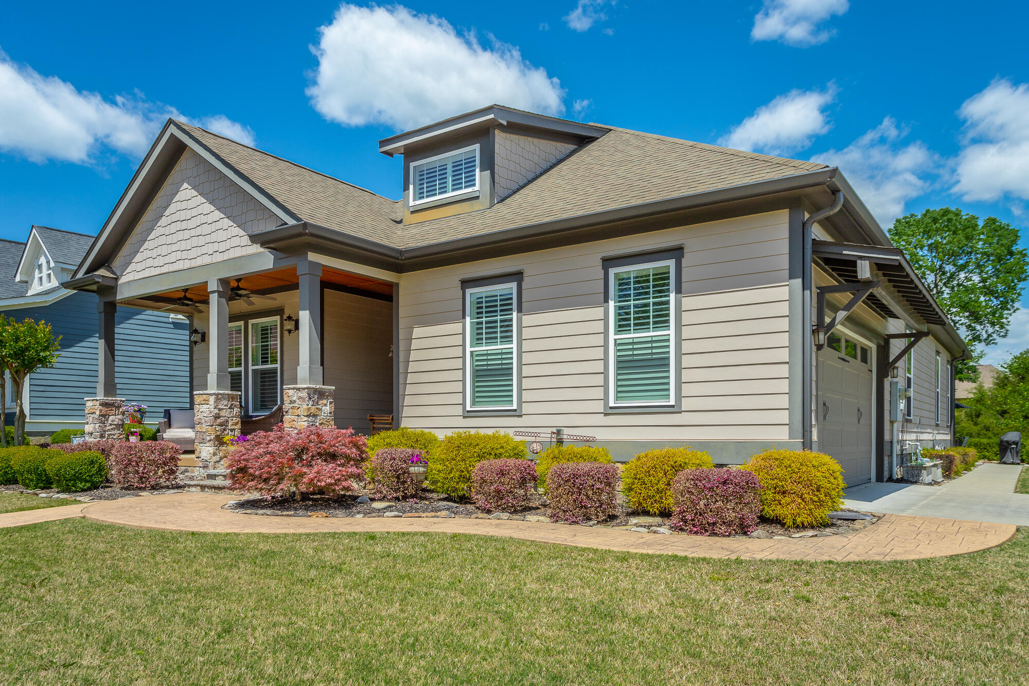 837 Waterthrush Lane